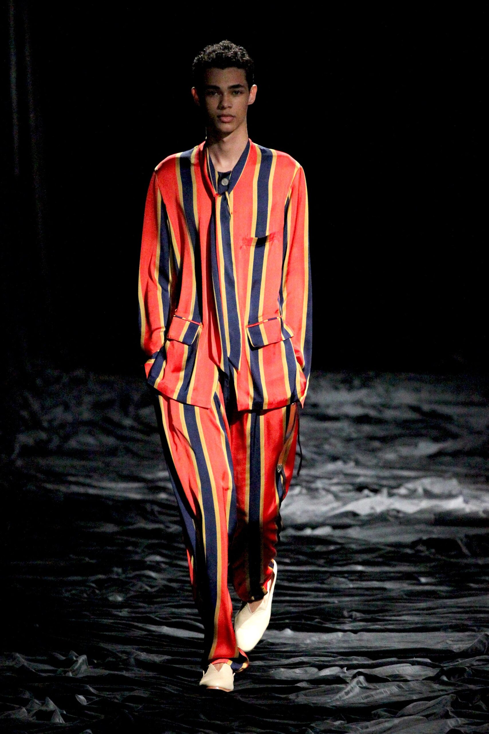 Bed j.w. Ford Tokyo S/S 17 Look 178
