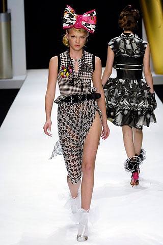 black and white midi dress with hat