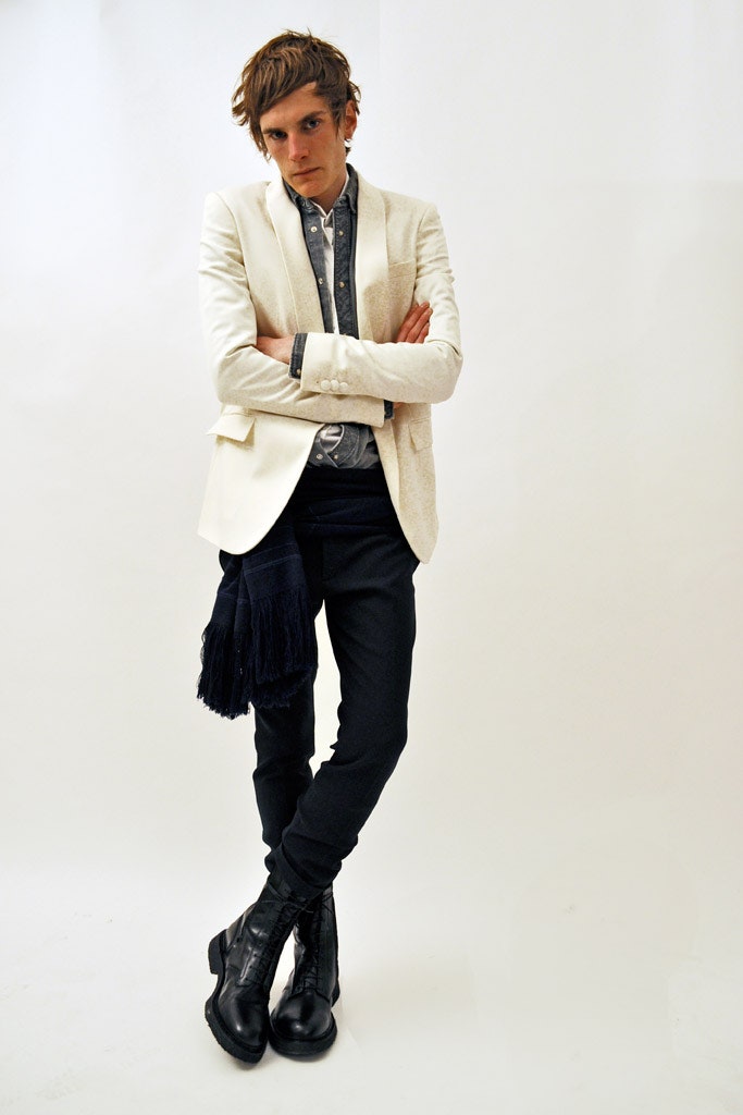 white tailored blazer with blue shirt