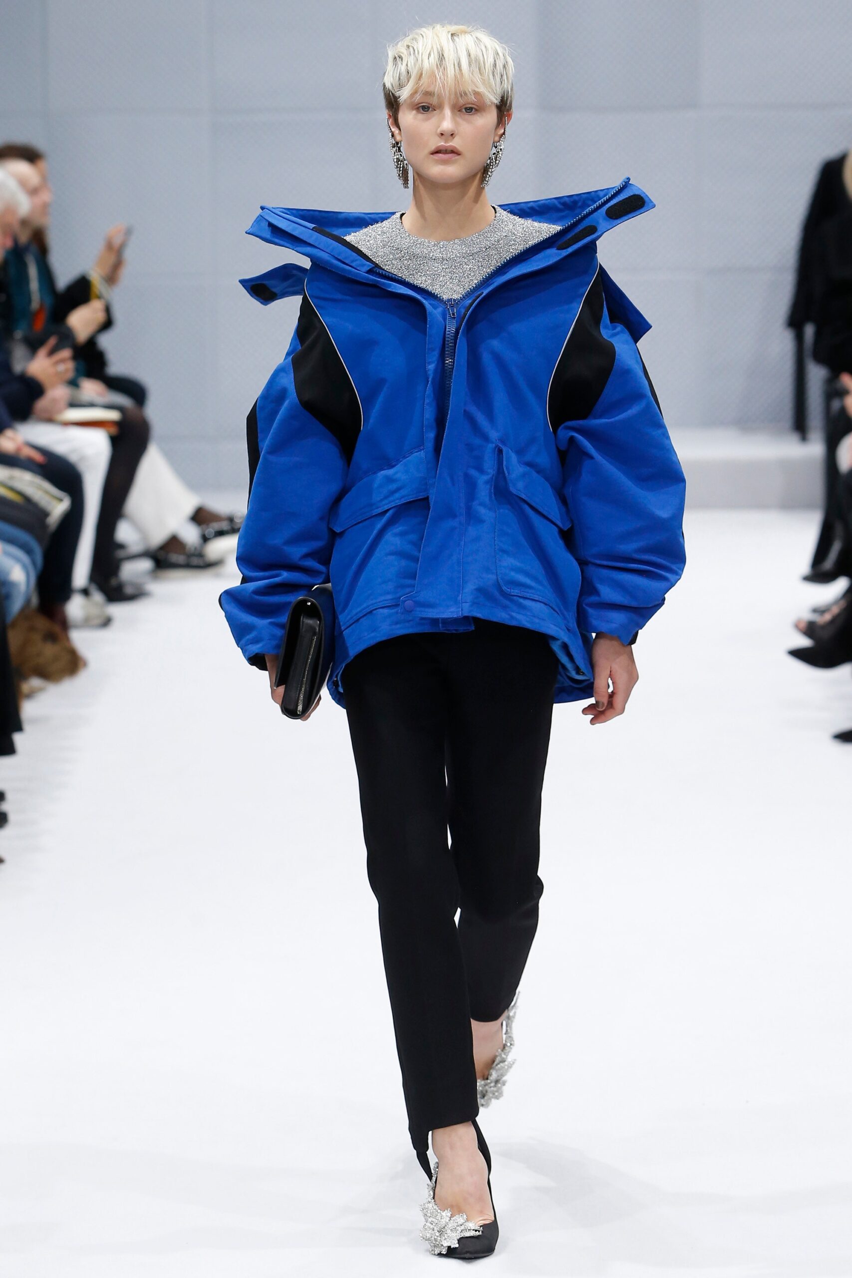 oversized blue jacket with slim pants