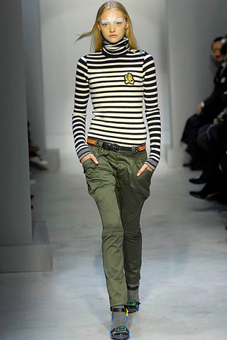 green cotton relaxed cargo pants
