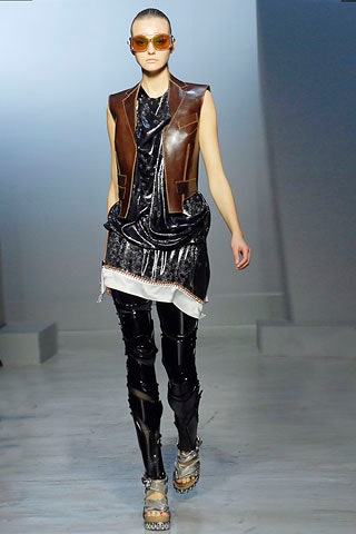 black vinyl fitted zippered shiny pants