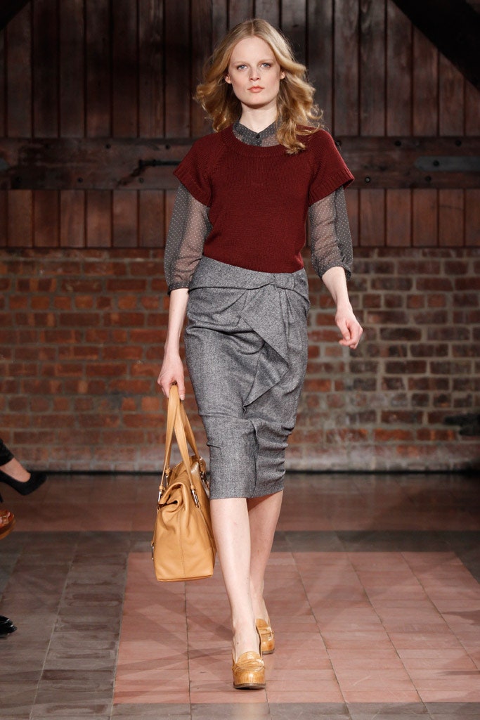 red cotton short-sleeve collared fitted layered top