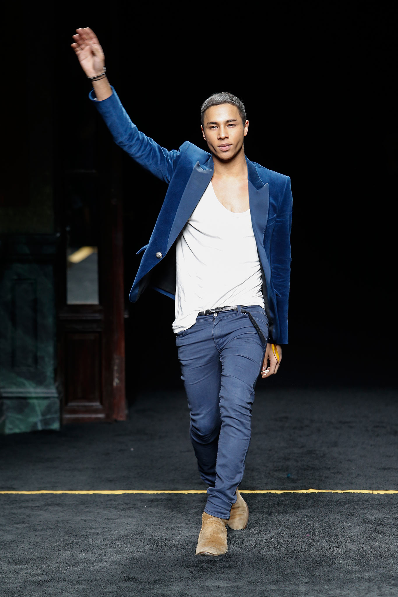 blue velvet blazer with white t-shirt