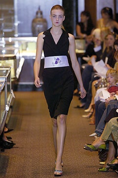black sleeveless color-blocked dress