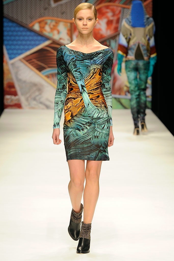 fitted mini dress with print