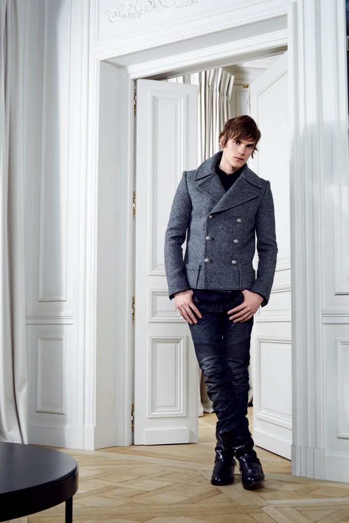gray wool long-sleeve collared tailored buttoned jacket