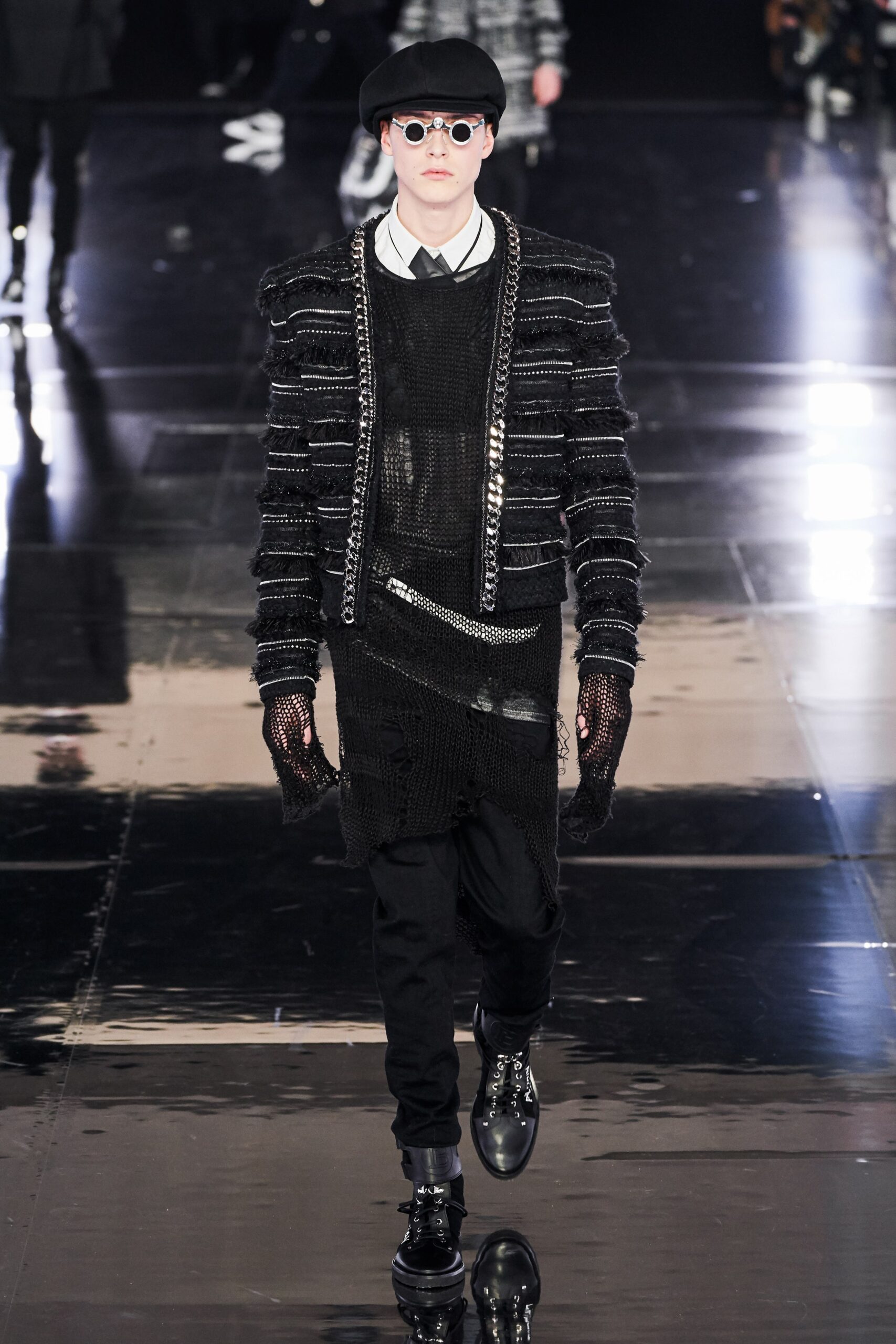 black relaxed jacket with slim pants