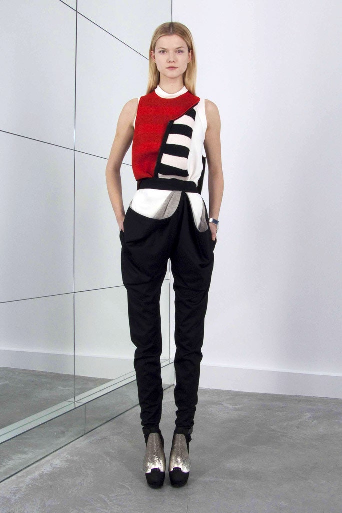 red cotton sleeveless high-neck fitted color-blocked top