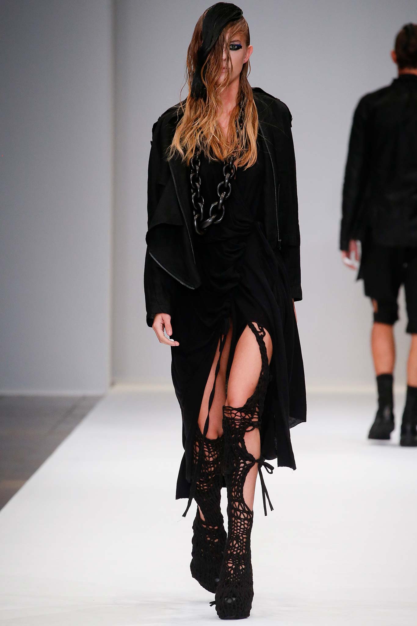 black leather fitted textured boots