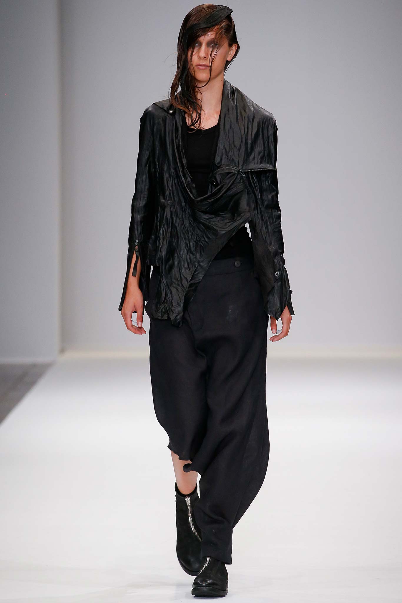 black cotton long-sleeve collared relaxed draped jacket
