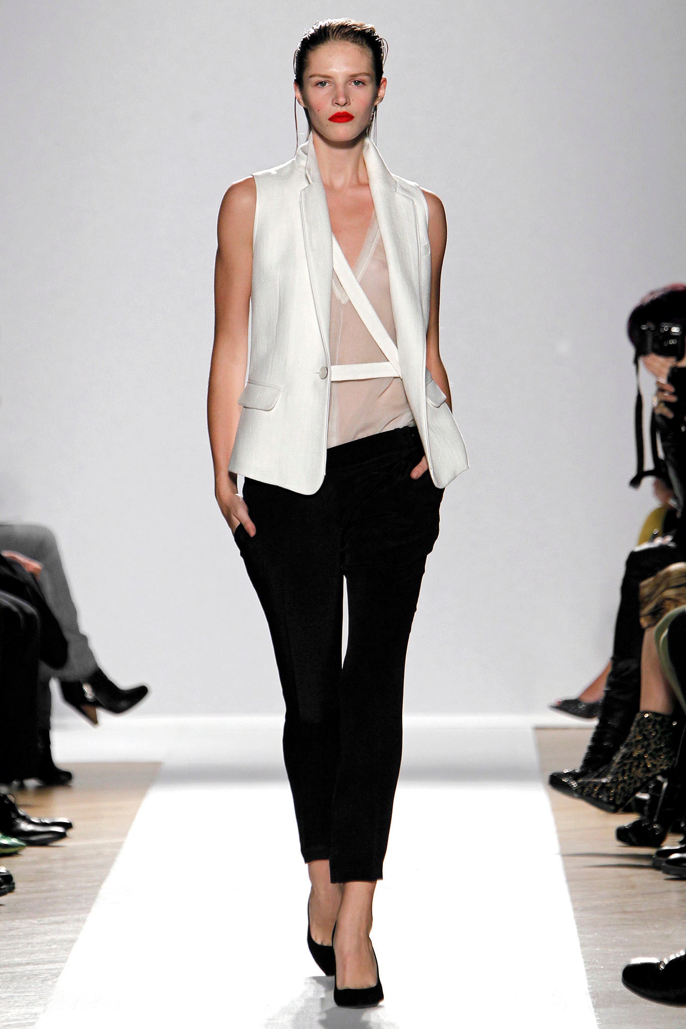 white cotton sleeveless collared fitted structured vest