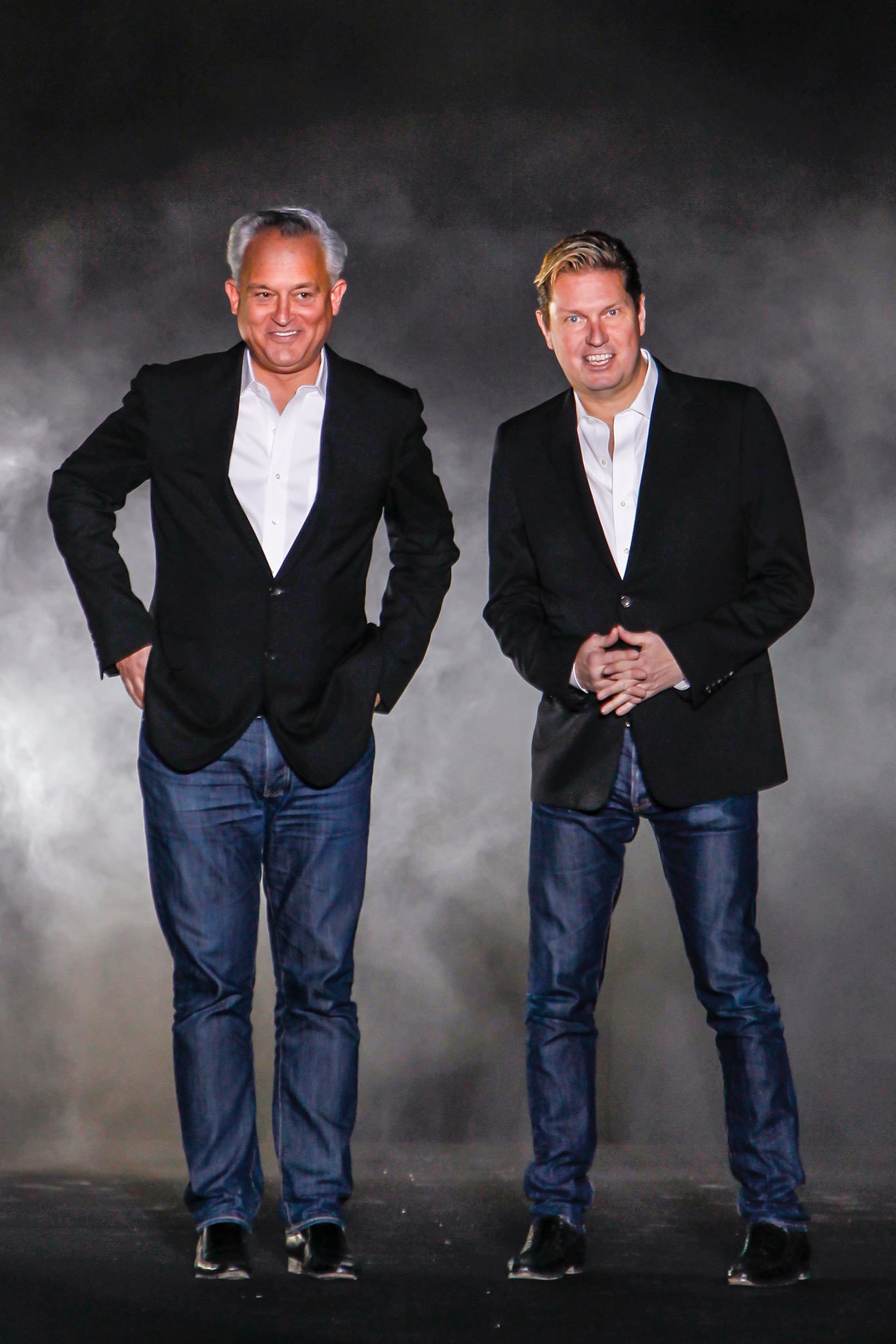 black blazer white shirt blue jeans