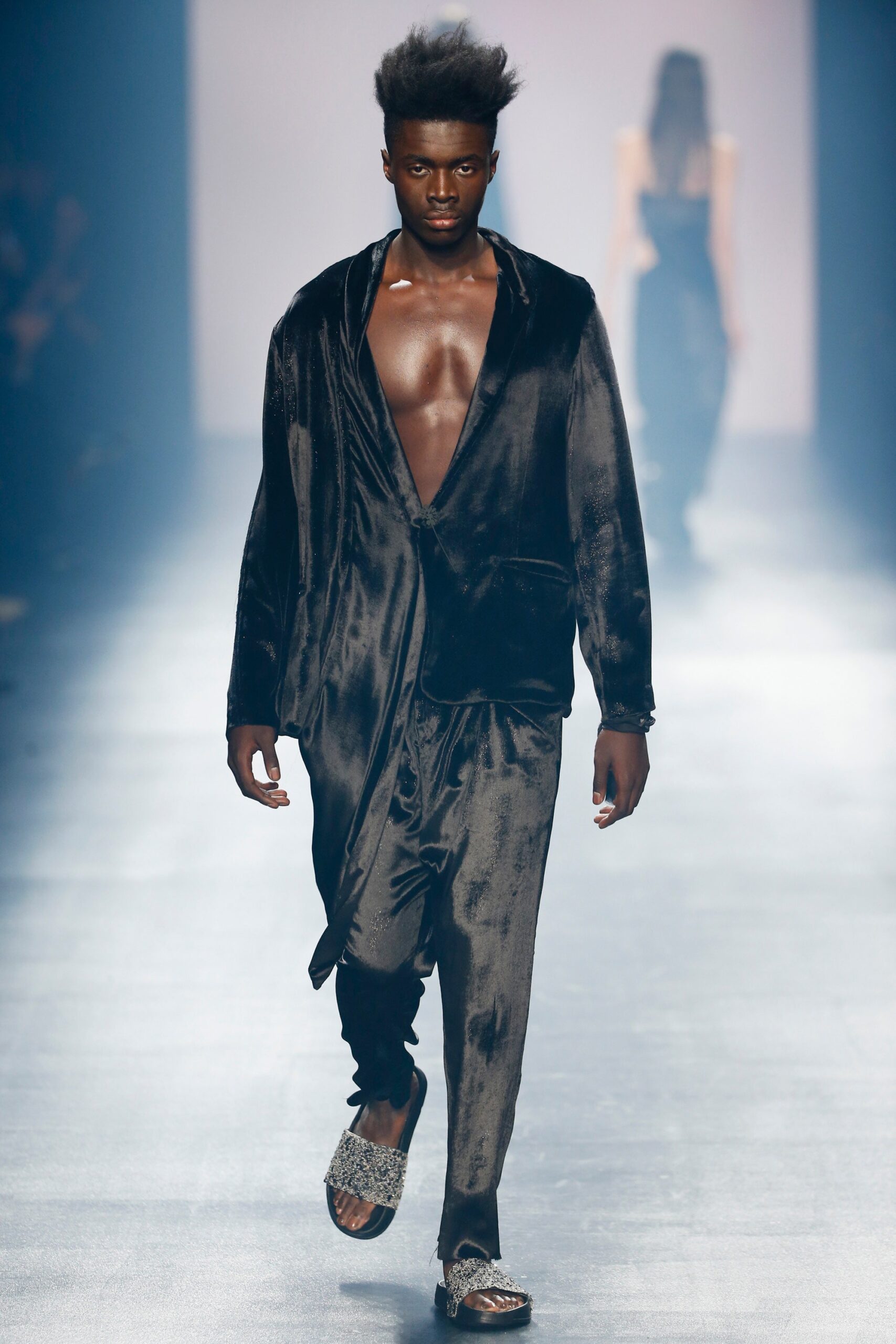 black velvet long-sleeve collared relaxed buttoned shiny suit