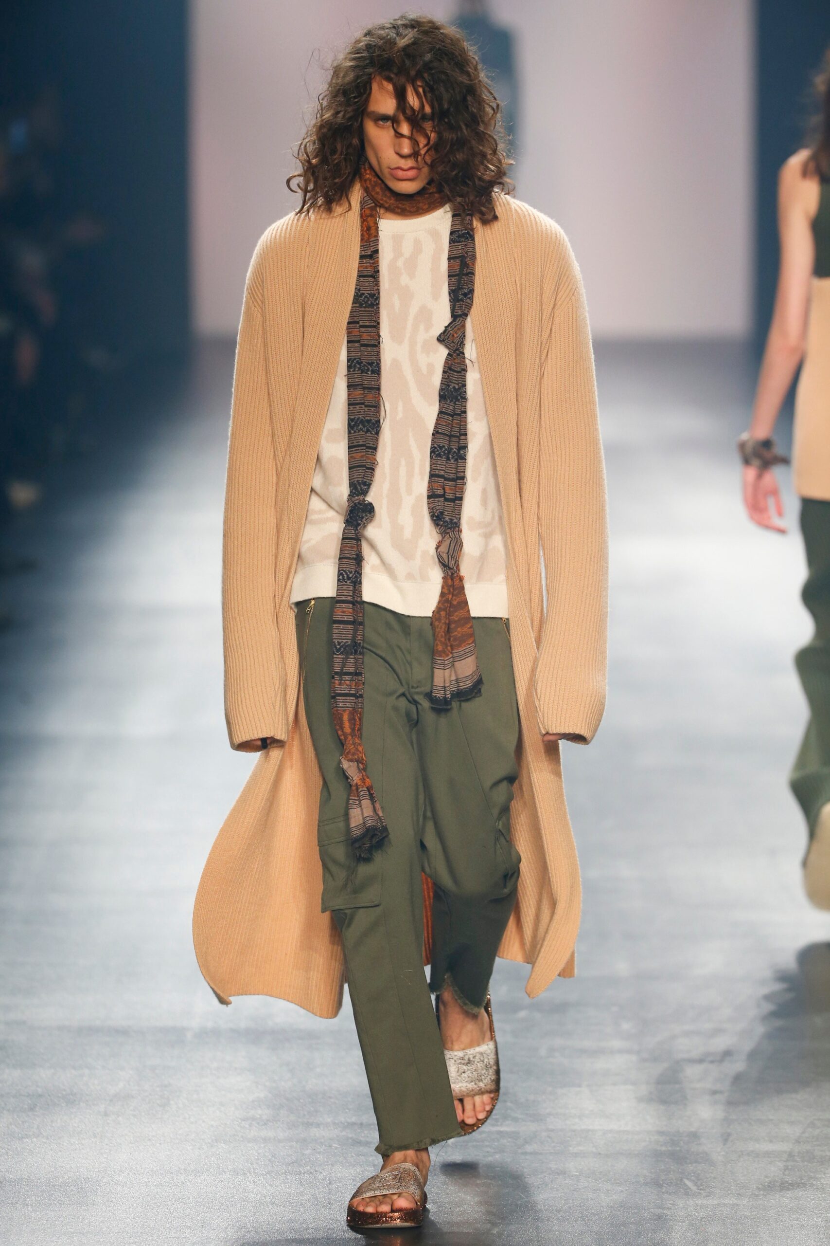 green cotton relaxed cargo pants