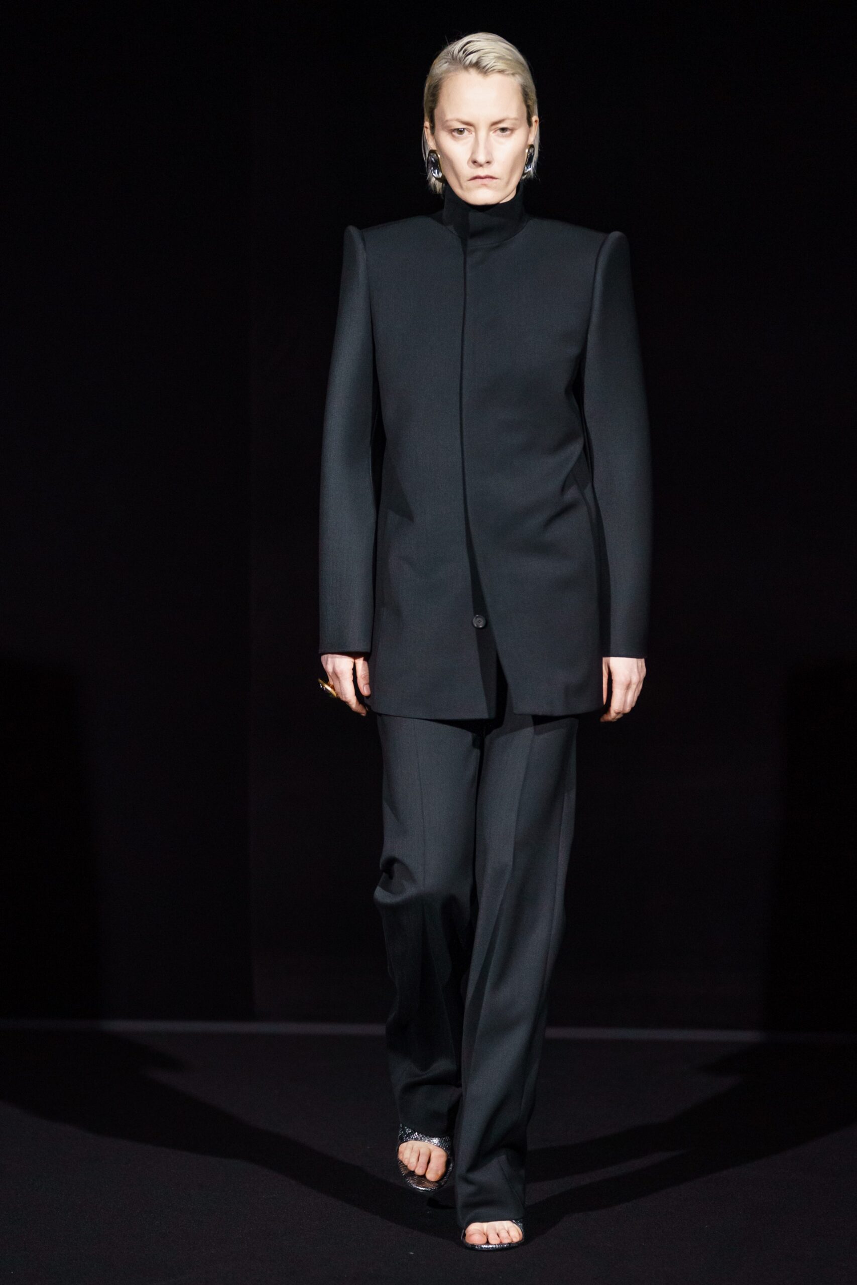 Balenciaga F/W 19 Menswear Look 30