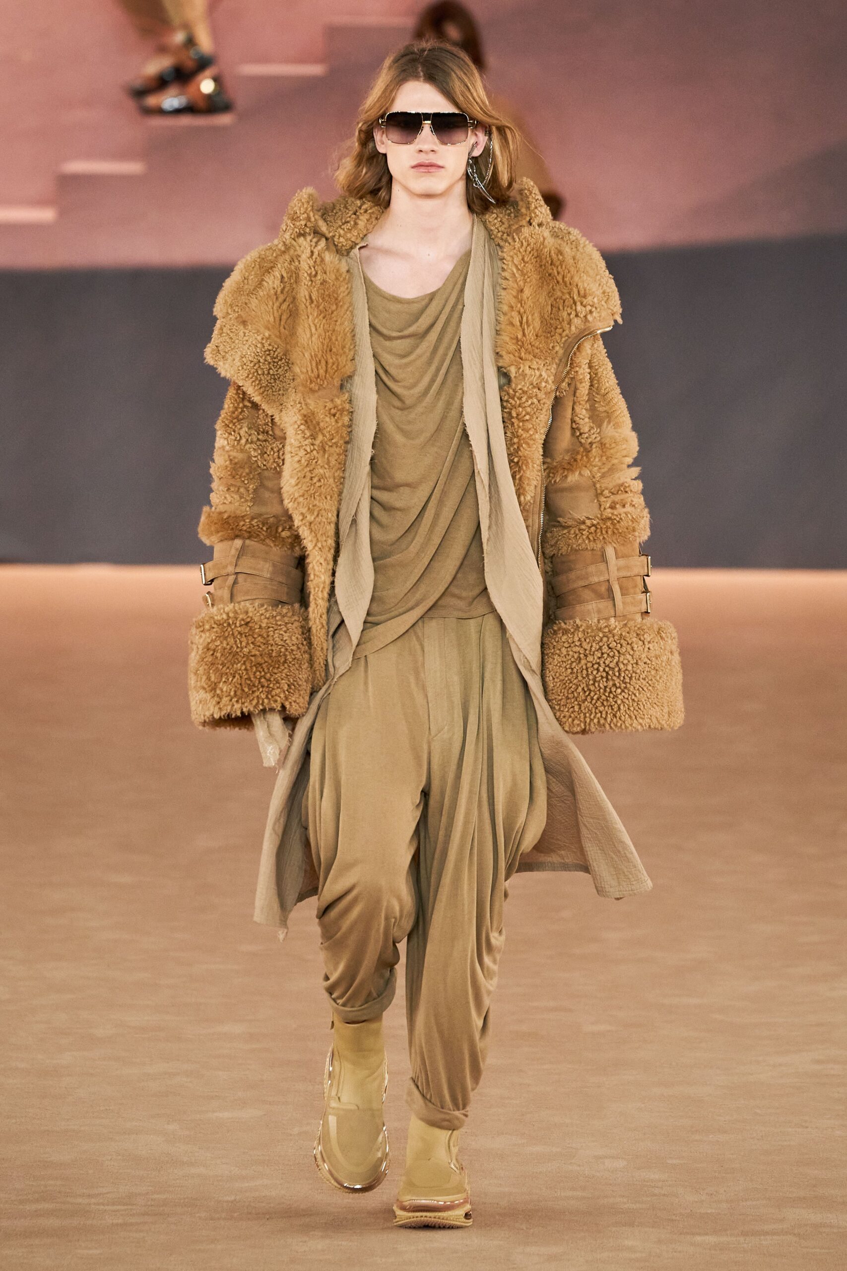 brown fur long-sleeve relaxed layered coat