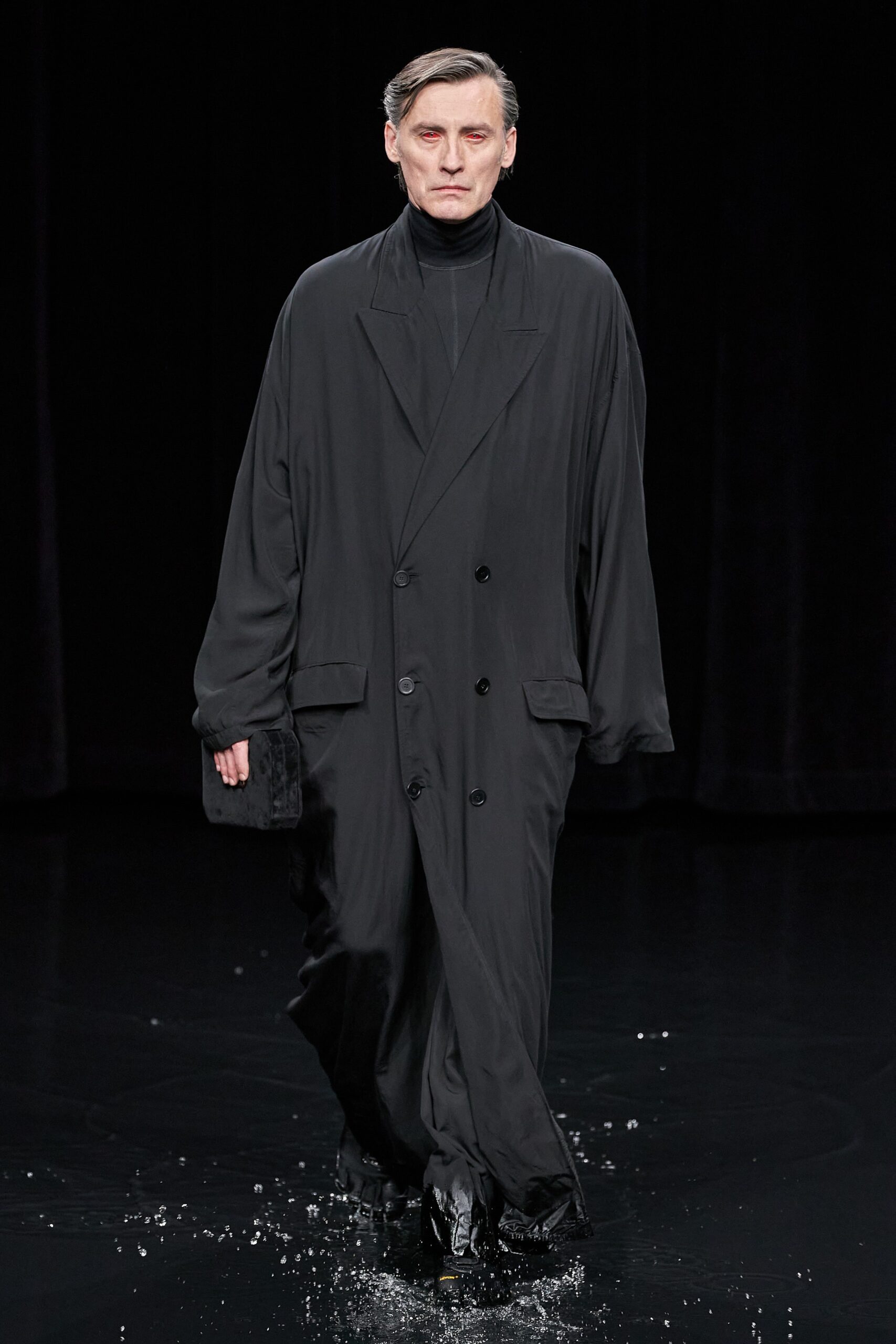 oversized black coat