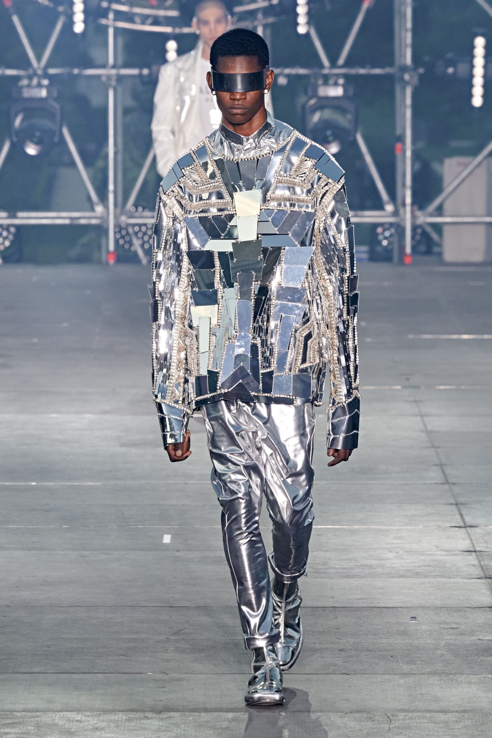 gray metallic long-sleeve collared fitted layered shiny top