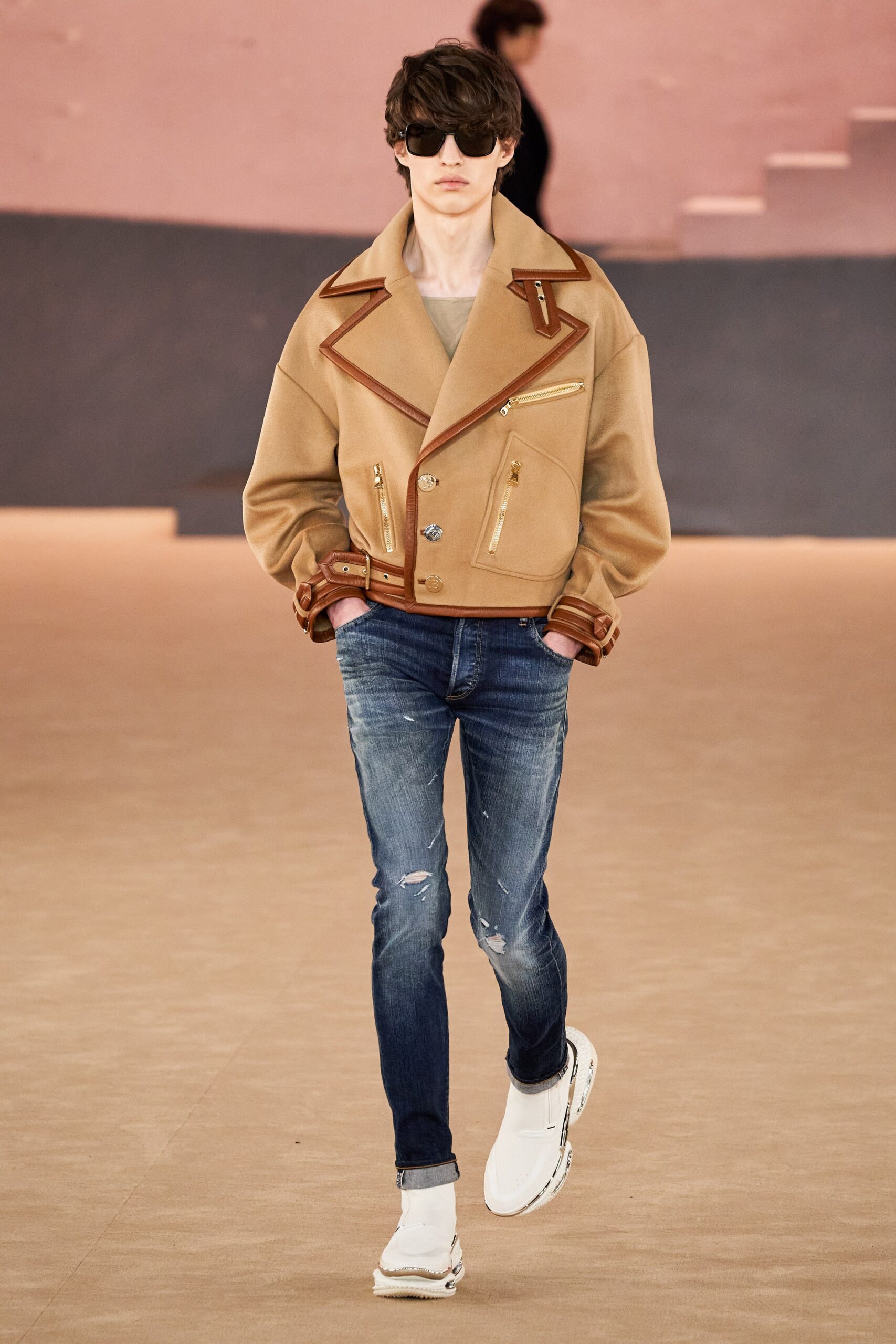 beige wool long-sleeve collared relaxed zippered buttoned jacket