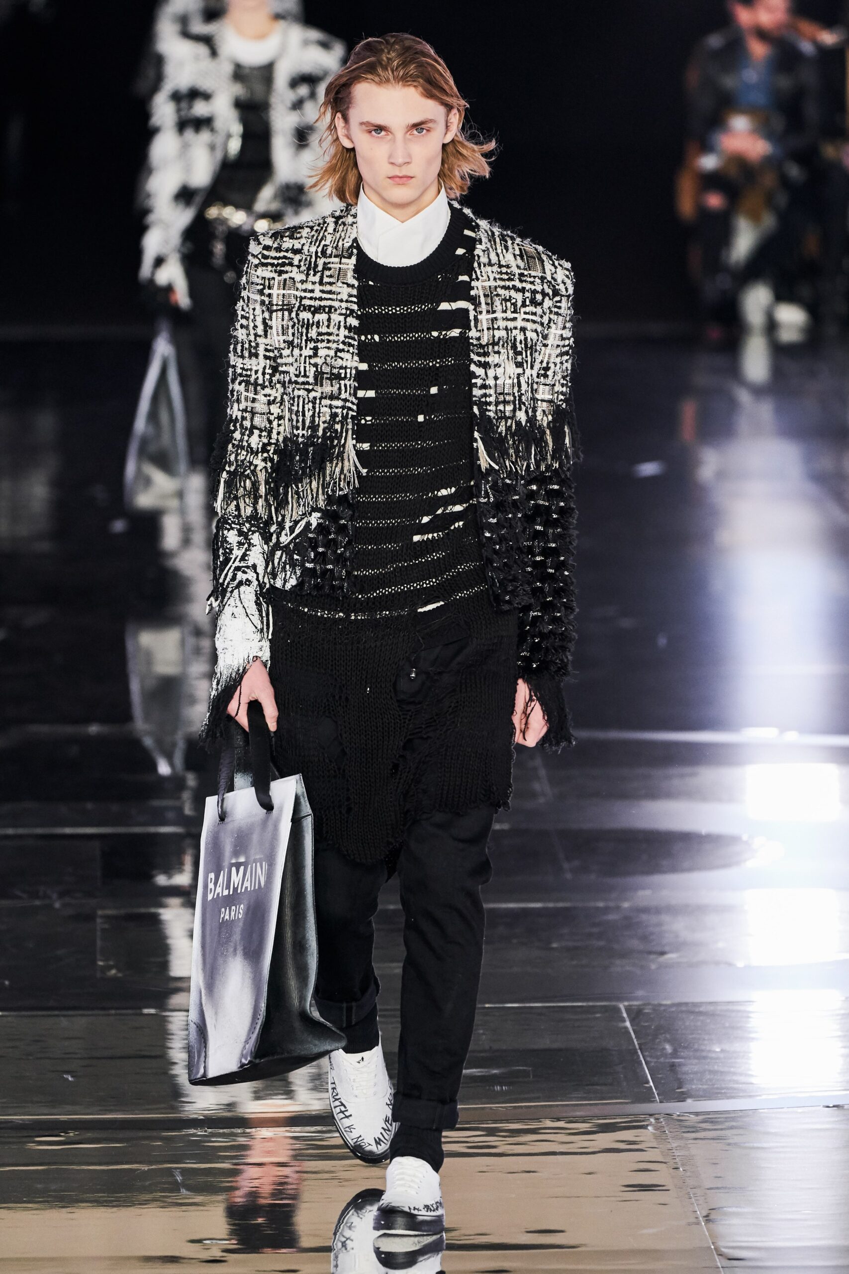 black cotton long-sleeve collared fitted fringed layered jacket
