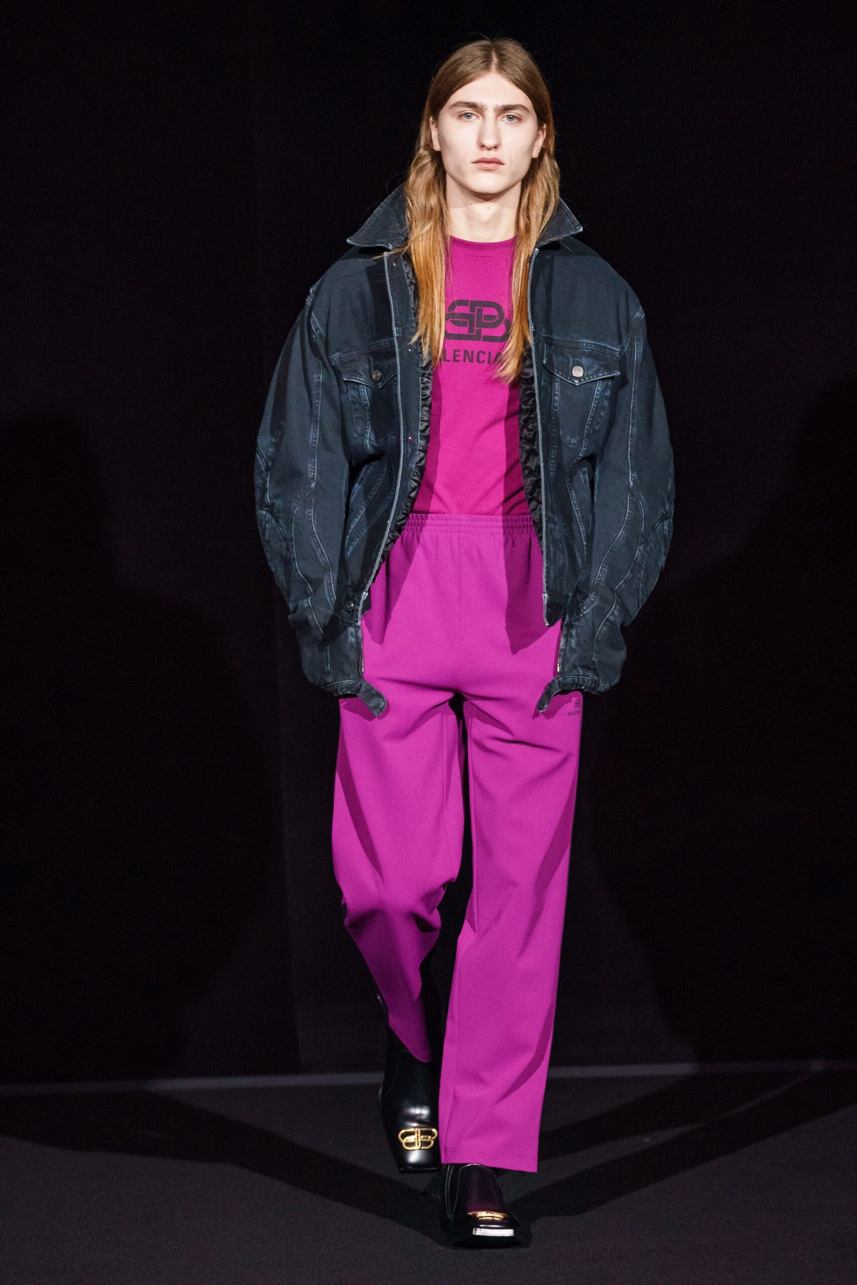 black denim long-sleeve collared oversized buttoned jacket