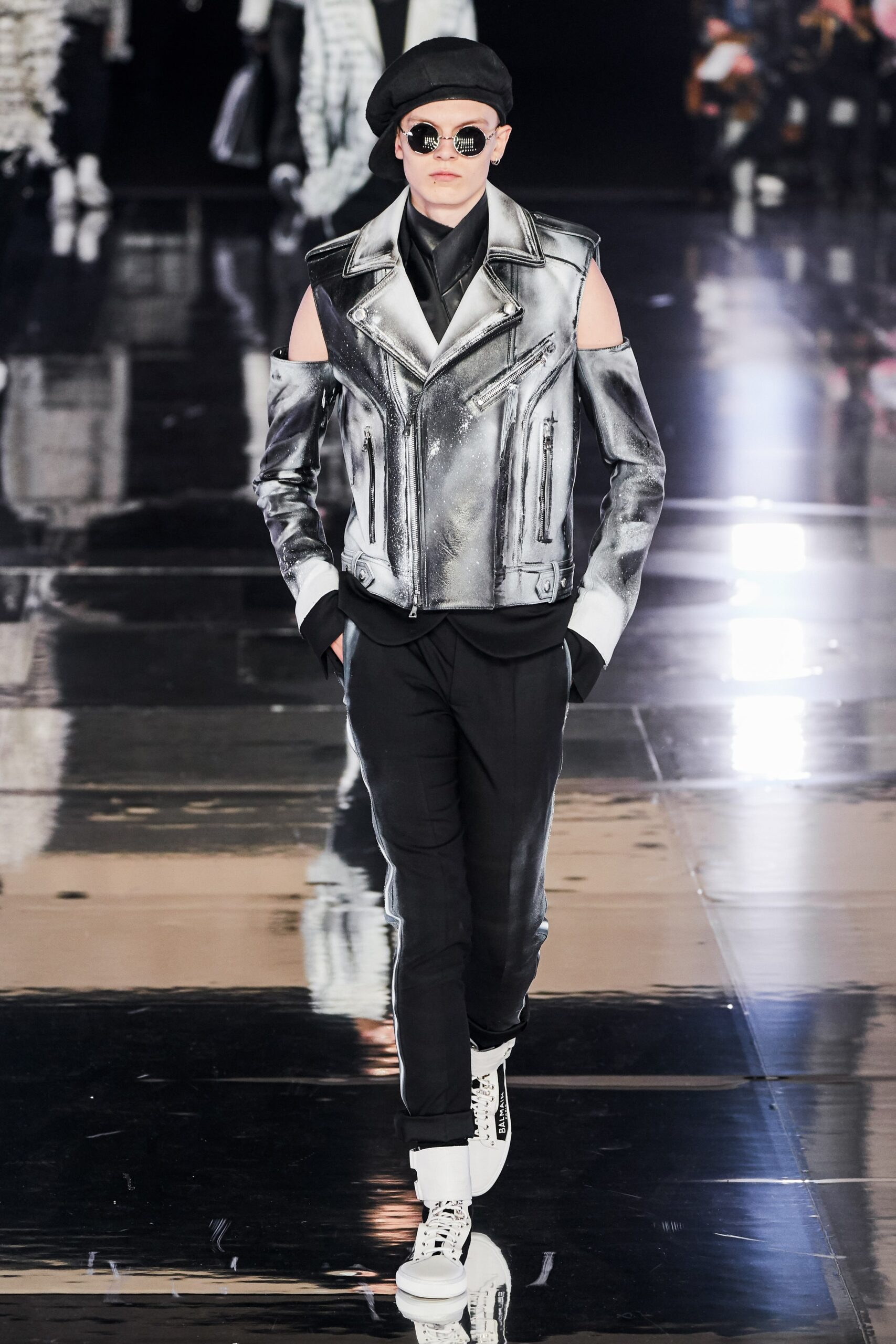 gray leather long-sleeve collared fitted zippered shiny jacket