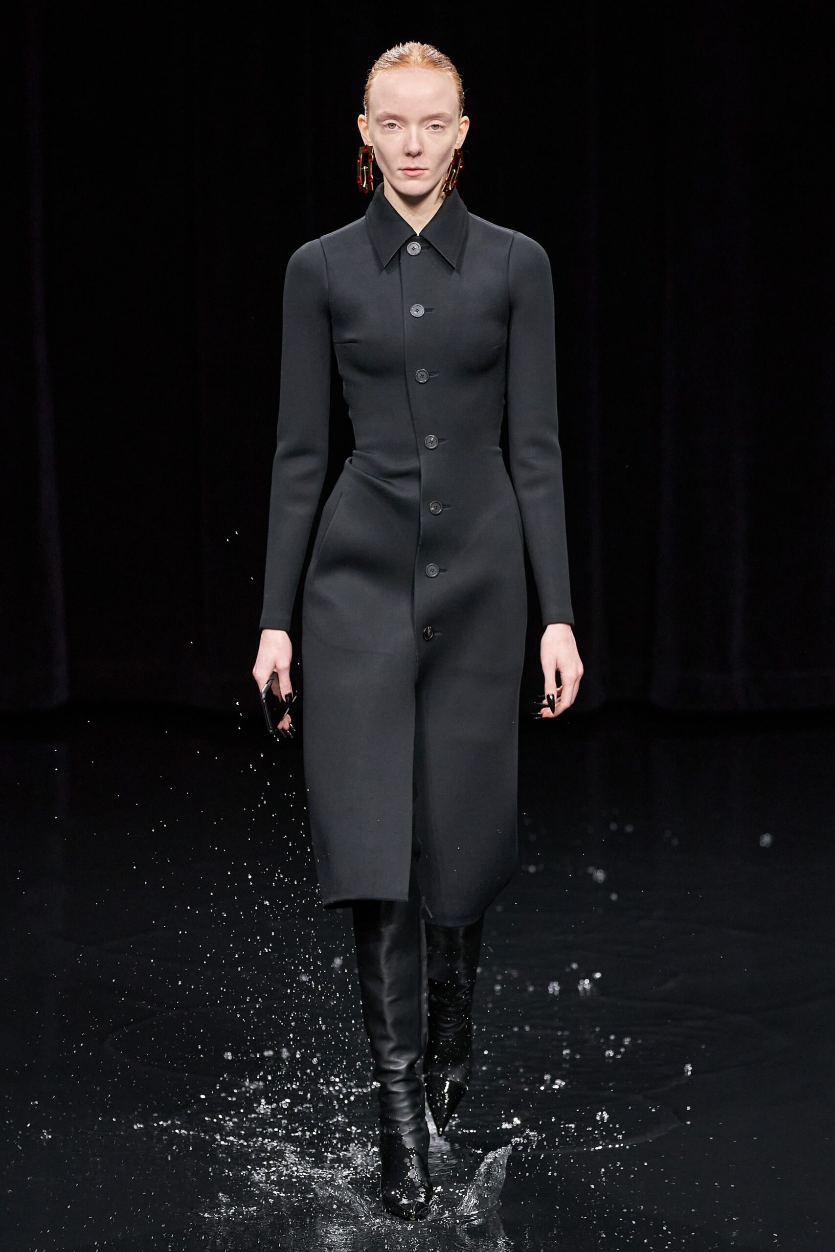 black fitted neoprene dress