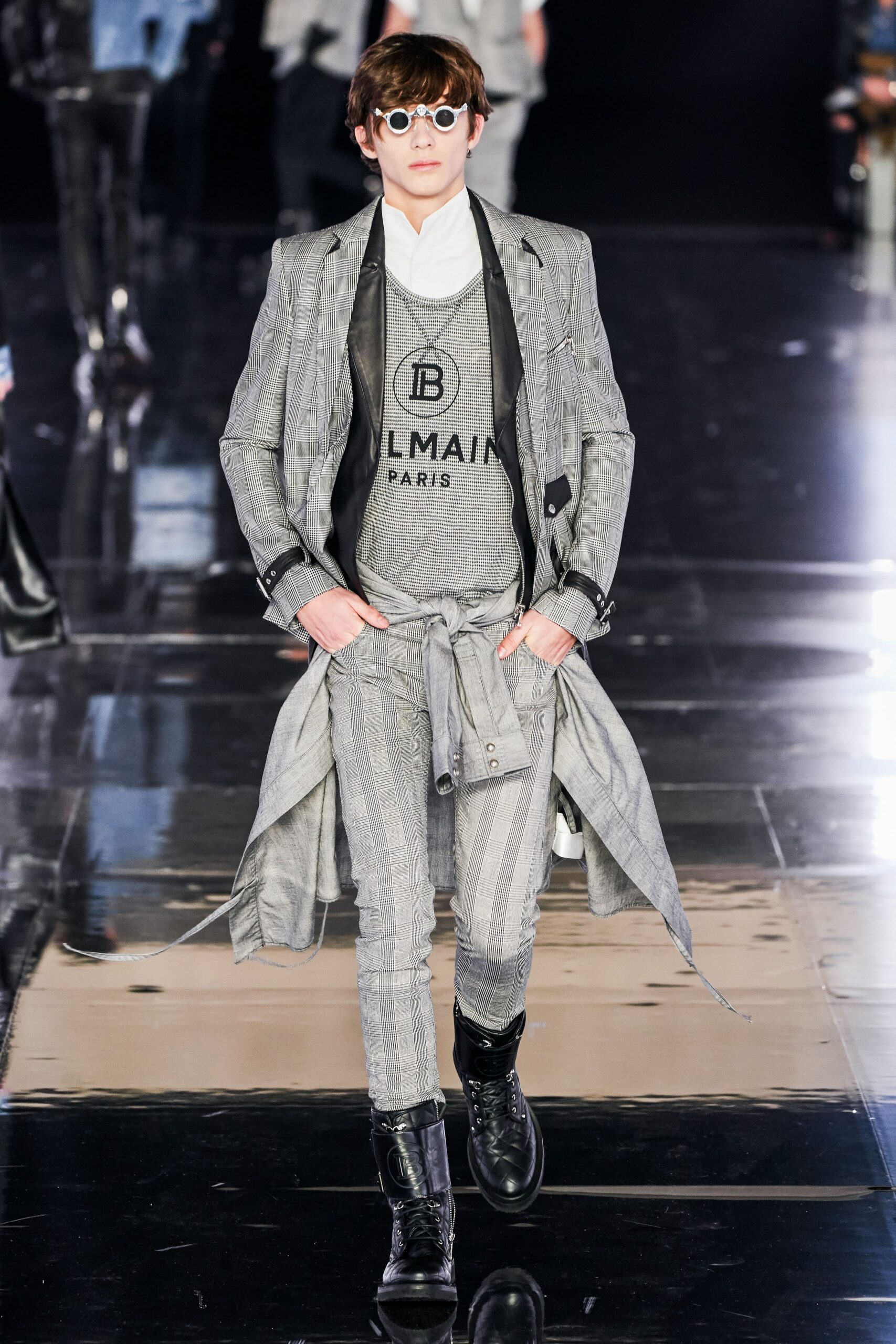 gray tailored suit with t-shirt