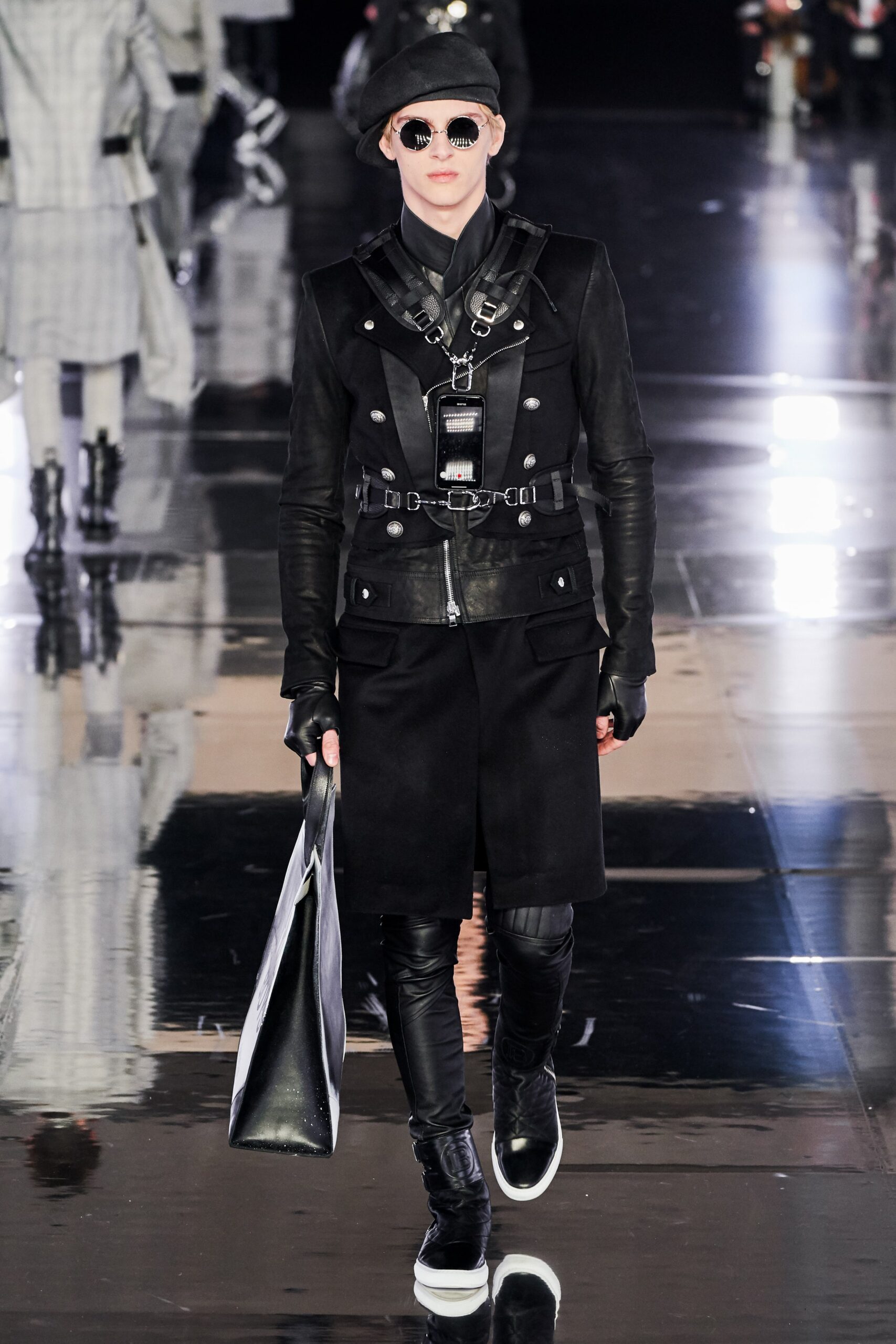 black structured bag