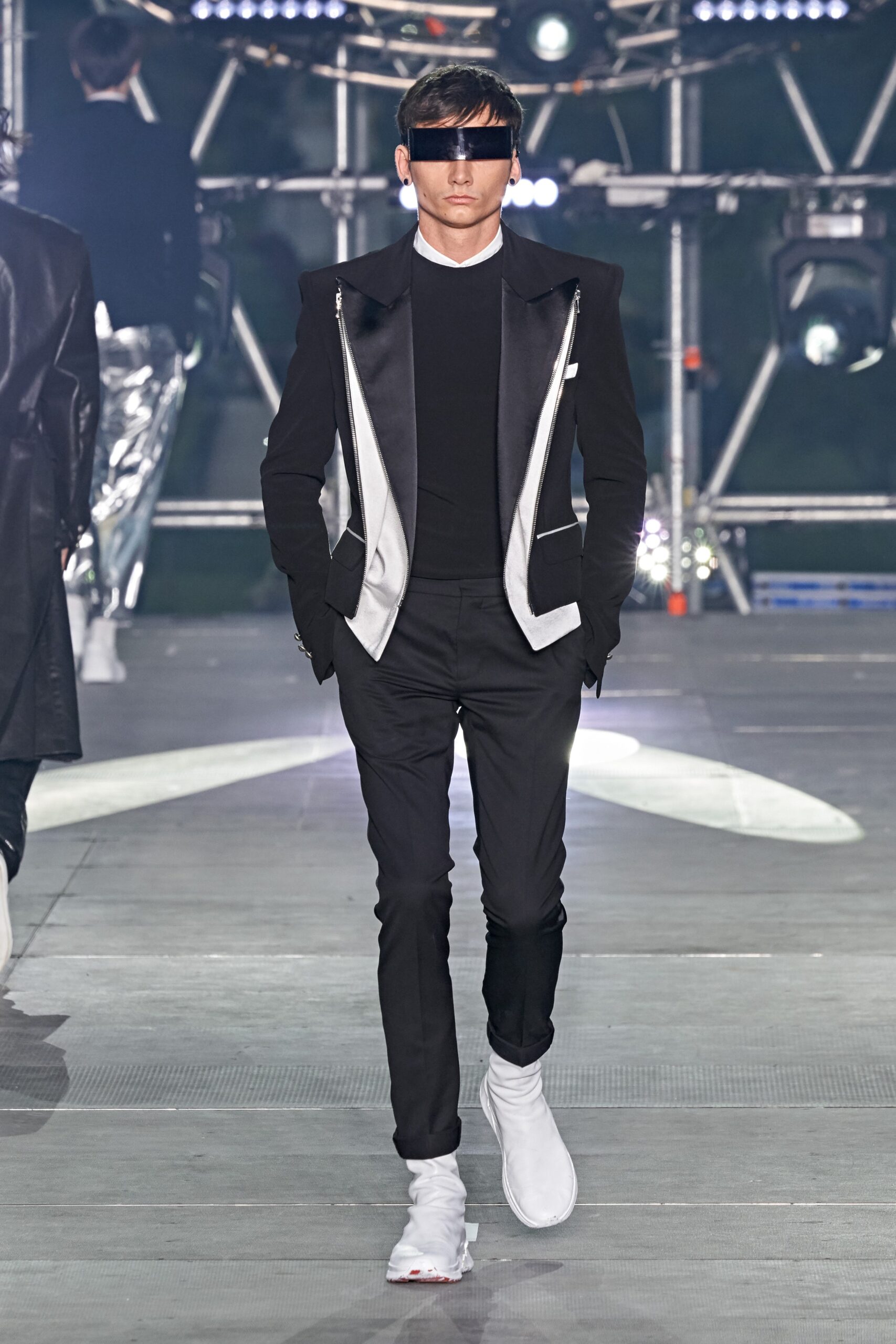 black and white tailored blazer