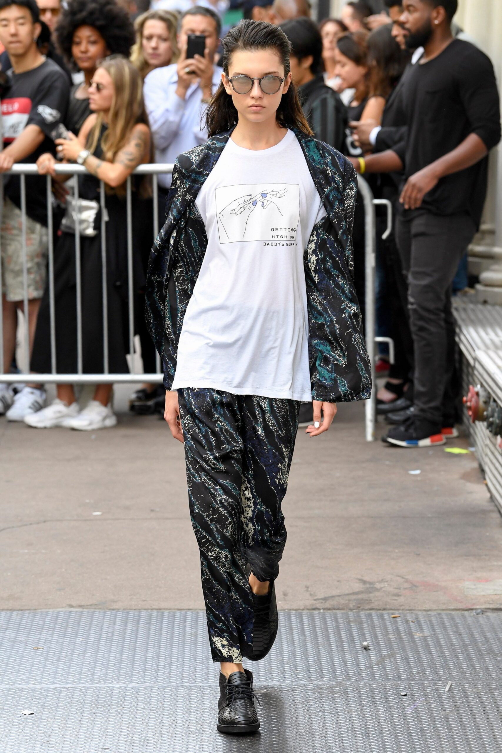 tailored printed blazer with t-shirt