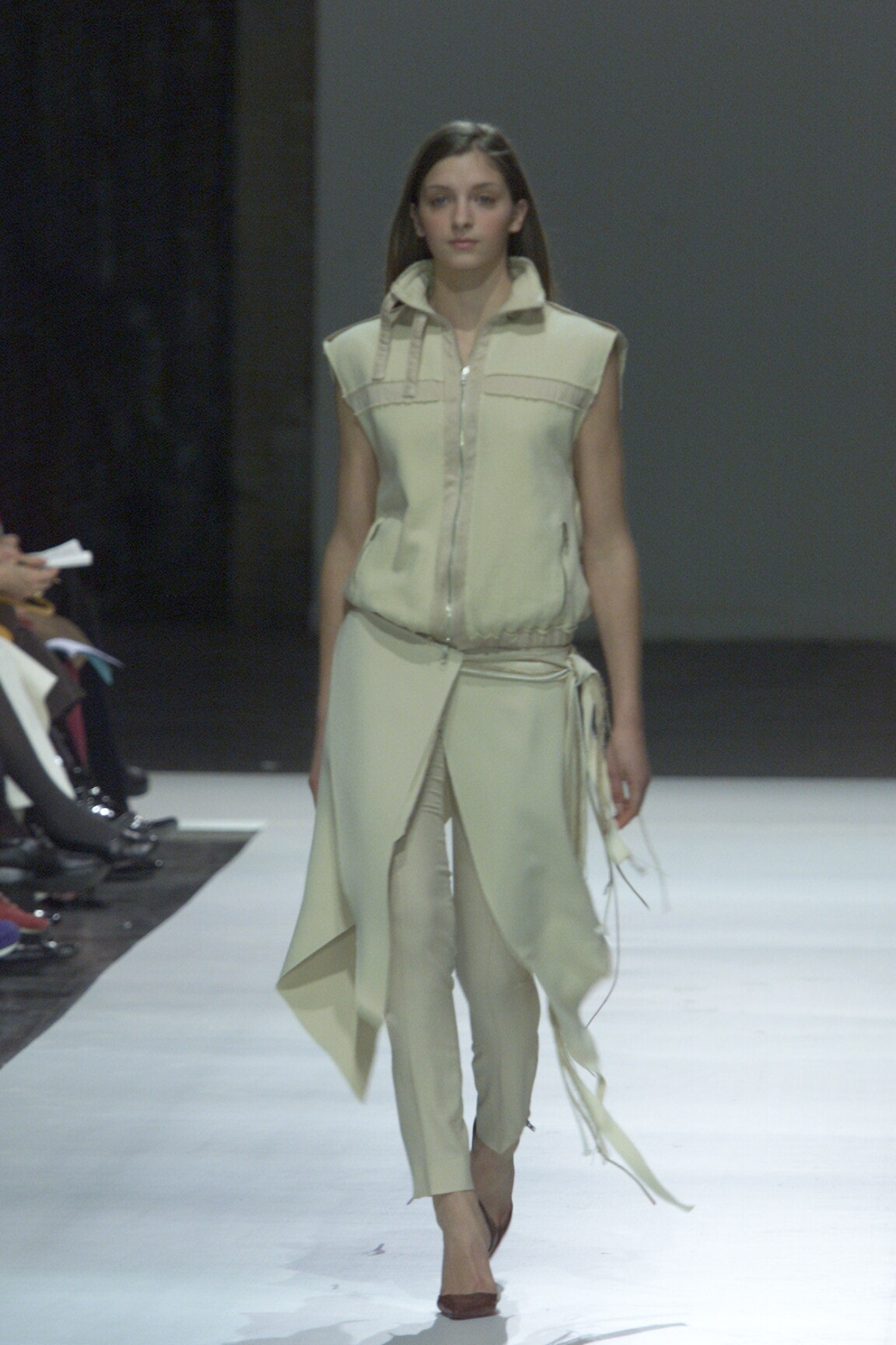 beige cotton sleeveless fitted zippered draped jacket