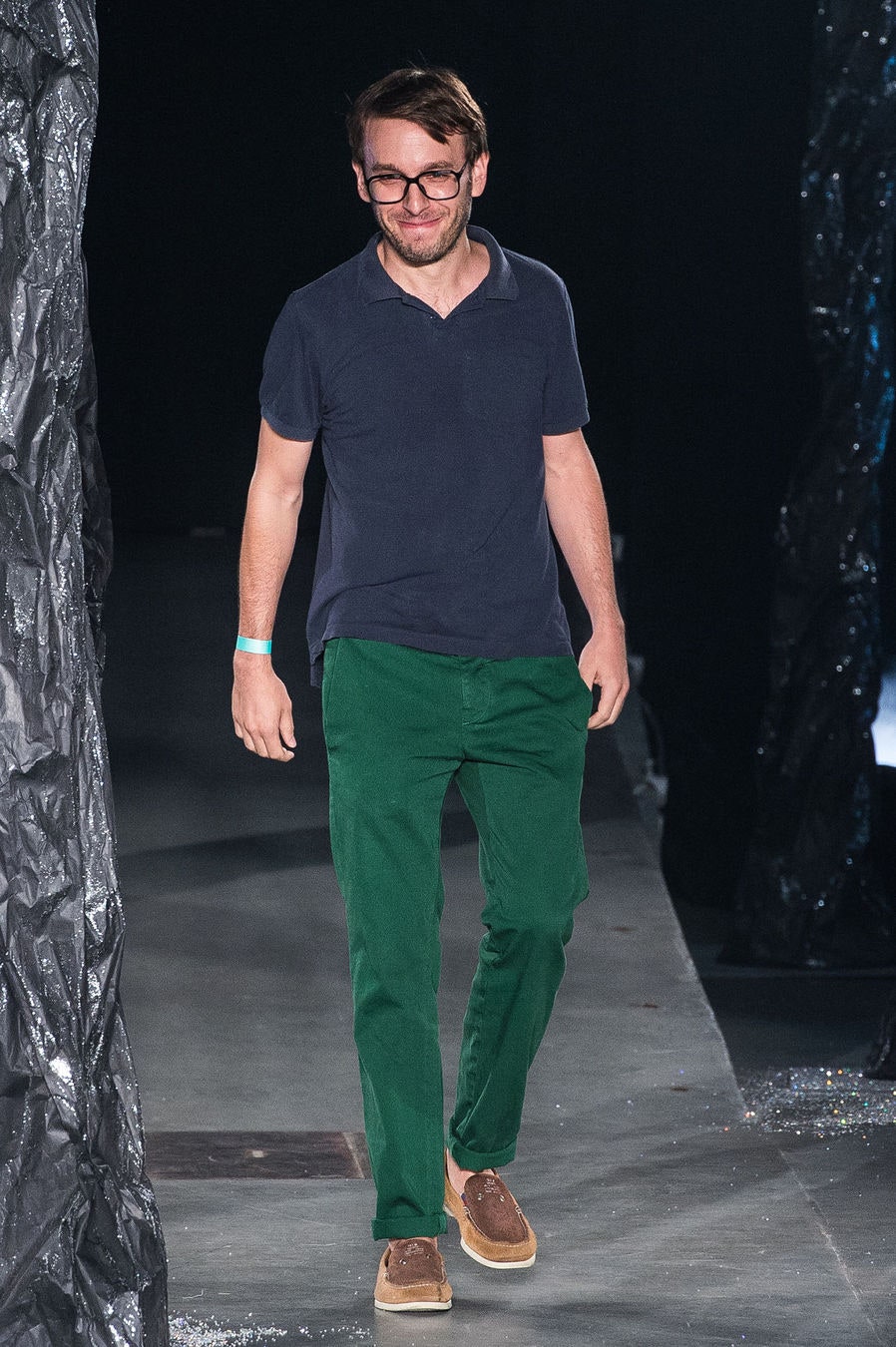 navy shirt green pants