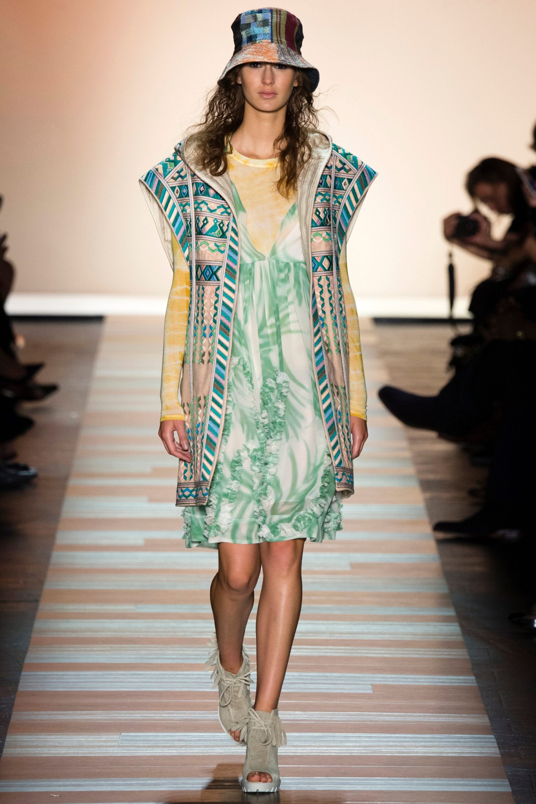 multi cotton long-sleeve relaxed embroidered cape