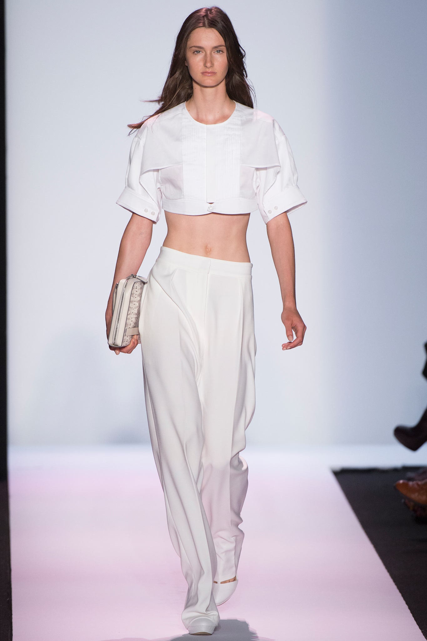 white cotton short-sleeve fitted pleated cropped top
