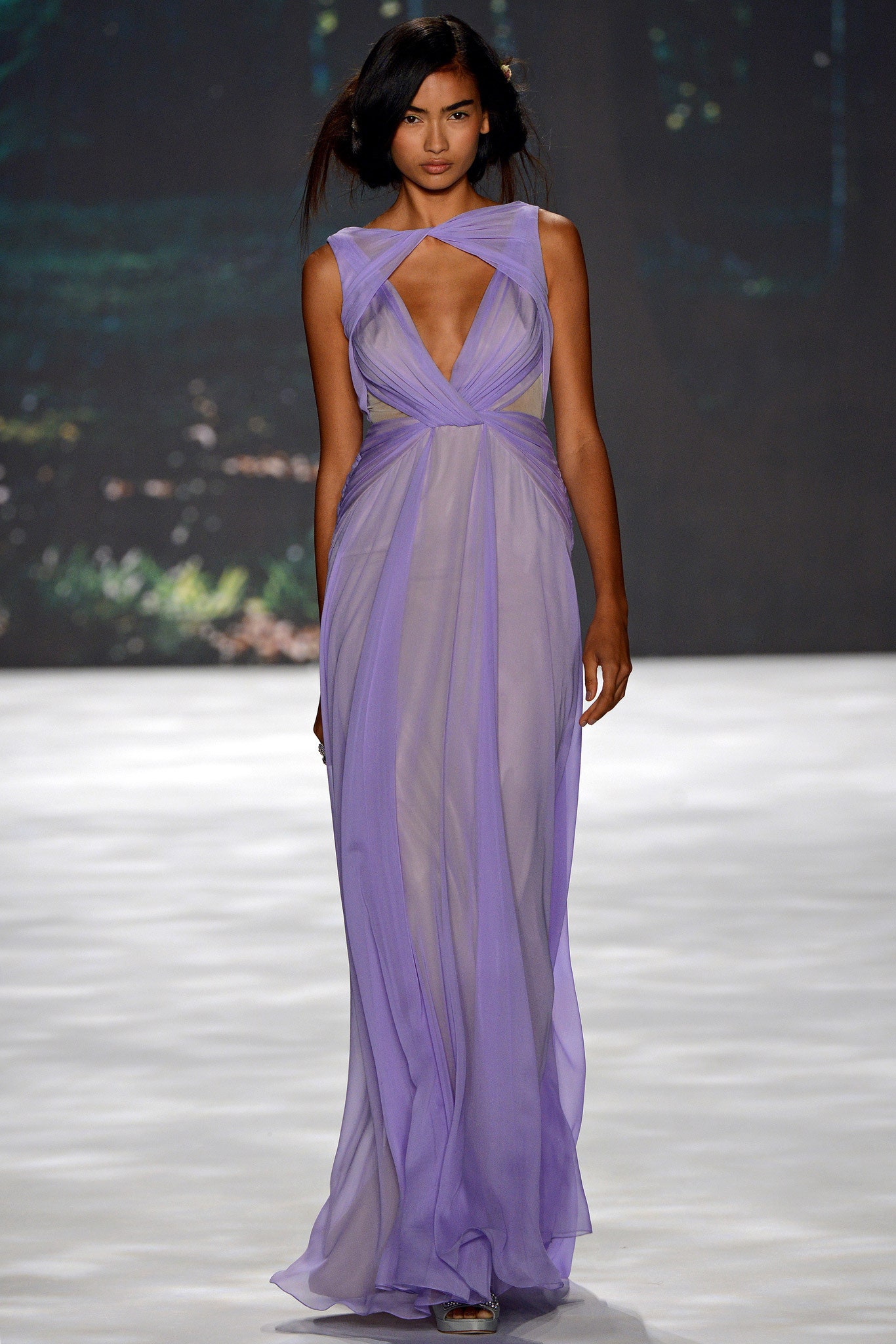 purple chiffon sleeveless gown