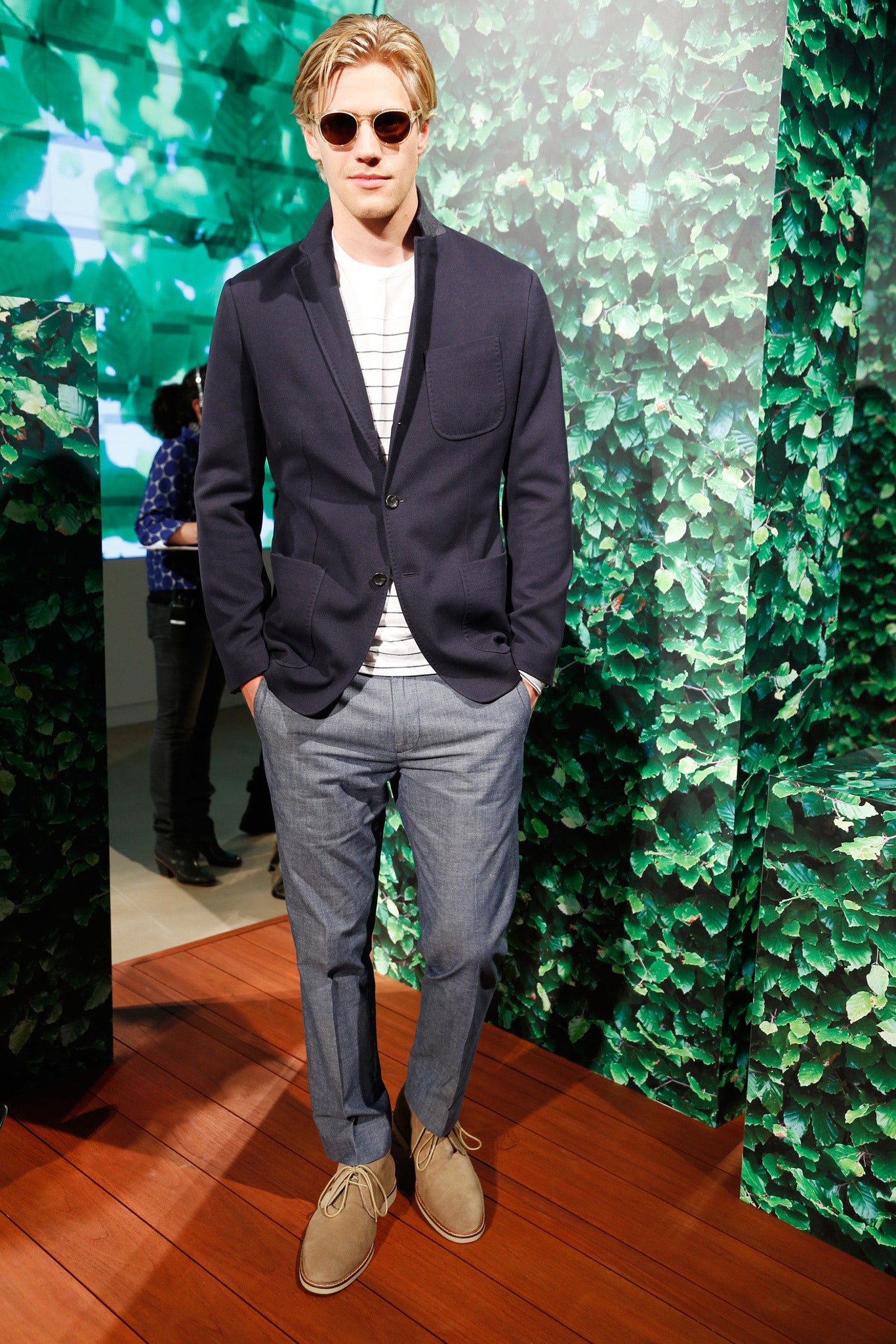 navy blazer with gray pants