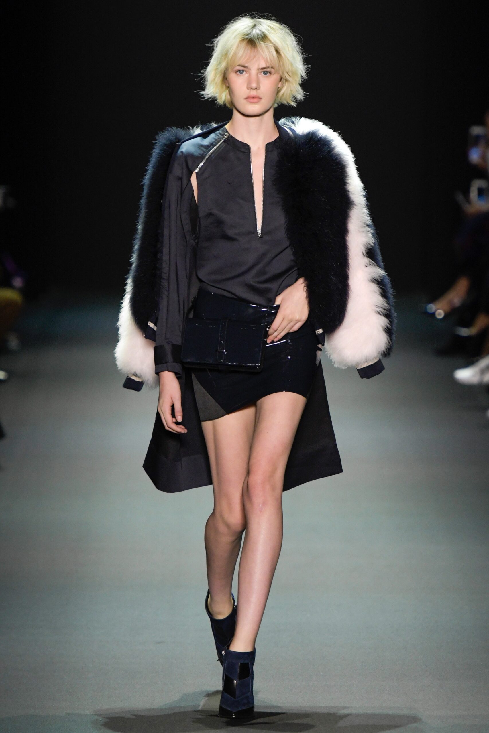 Barbara Bui Spring 2017 Ready-to-Wear