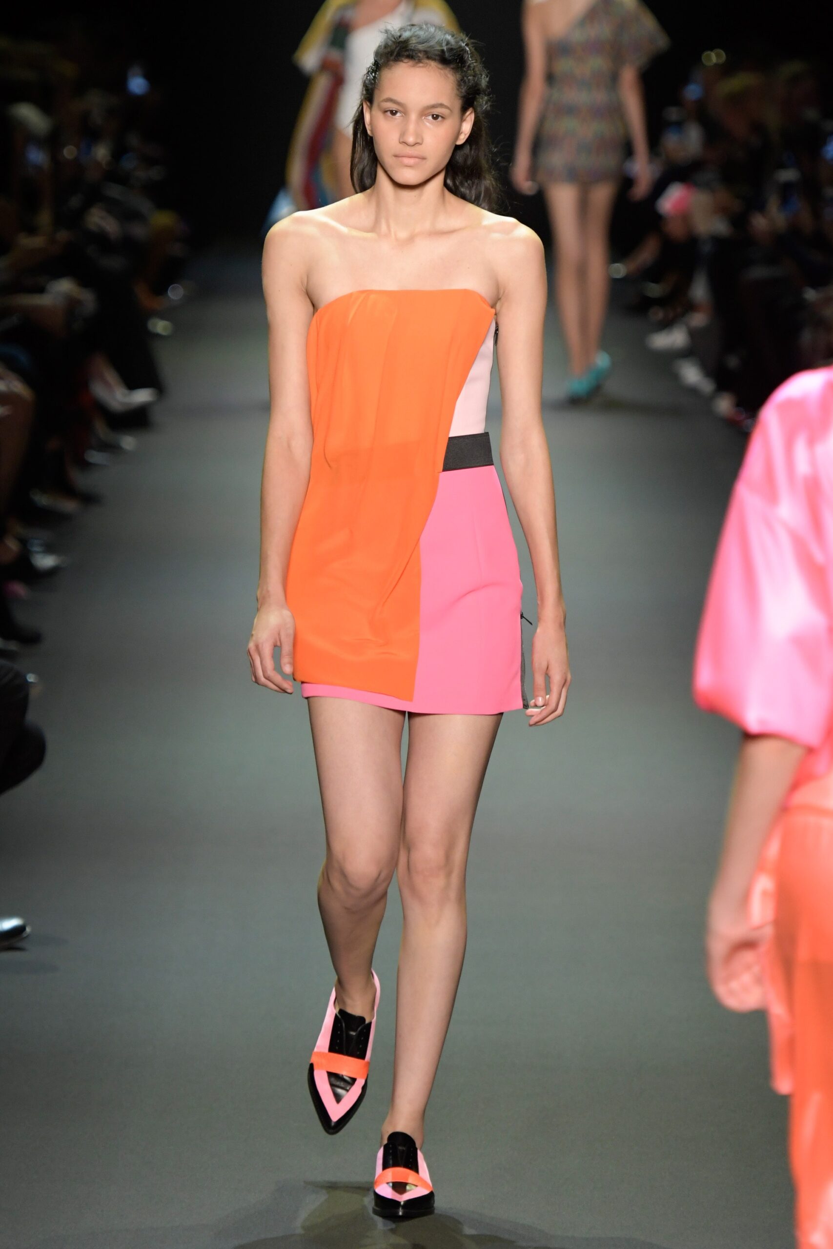 color-blocked strapless short dress