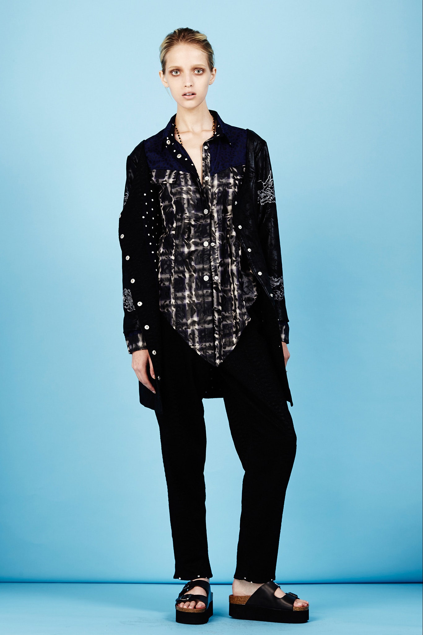 relaxed black and white shirt with pants