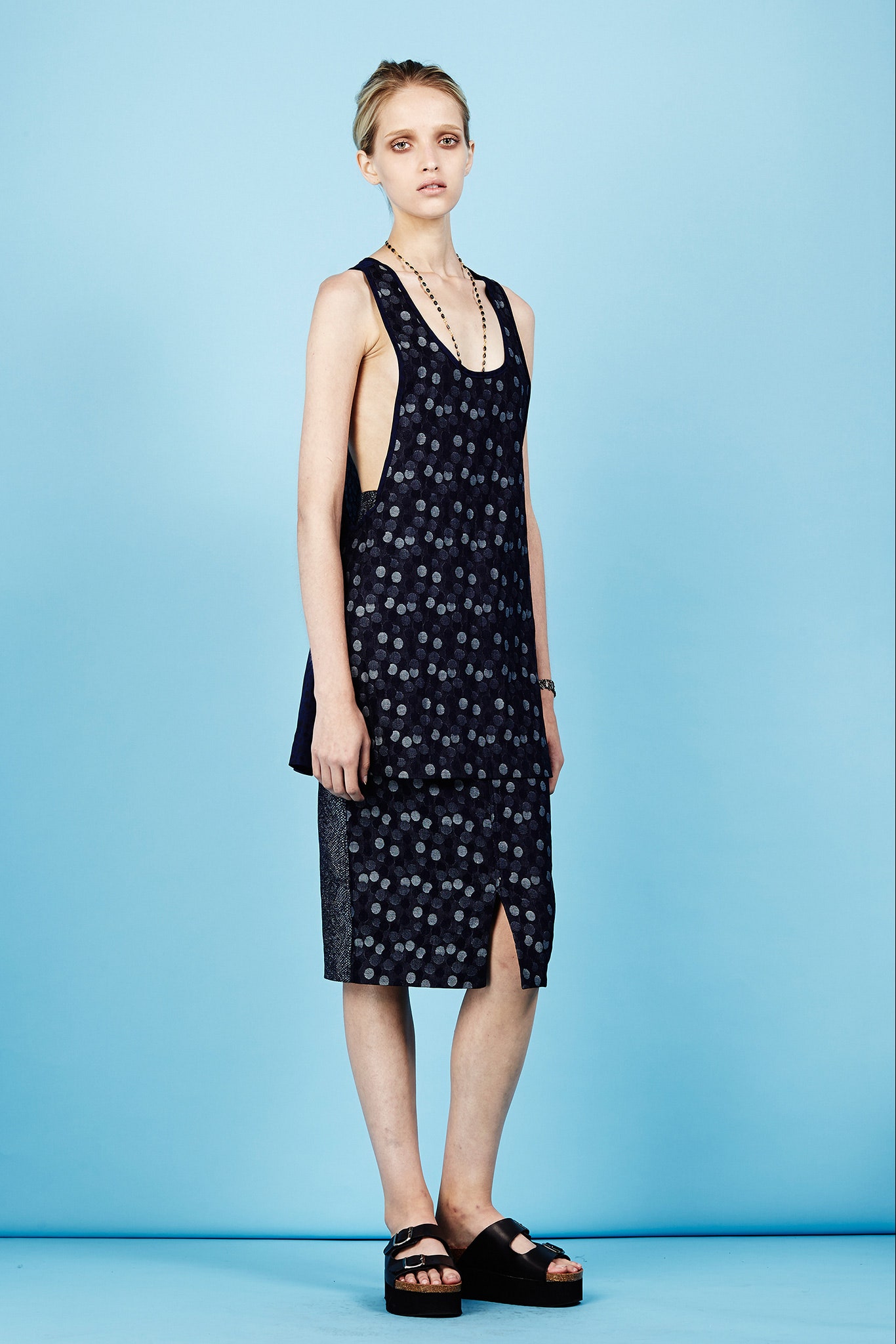 black printed sleeveless dress