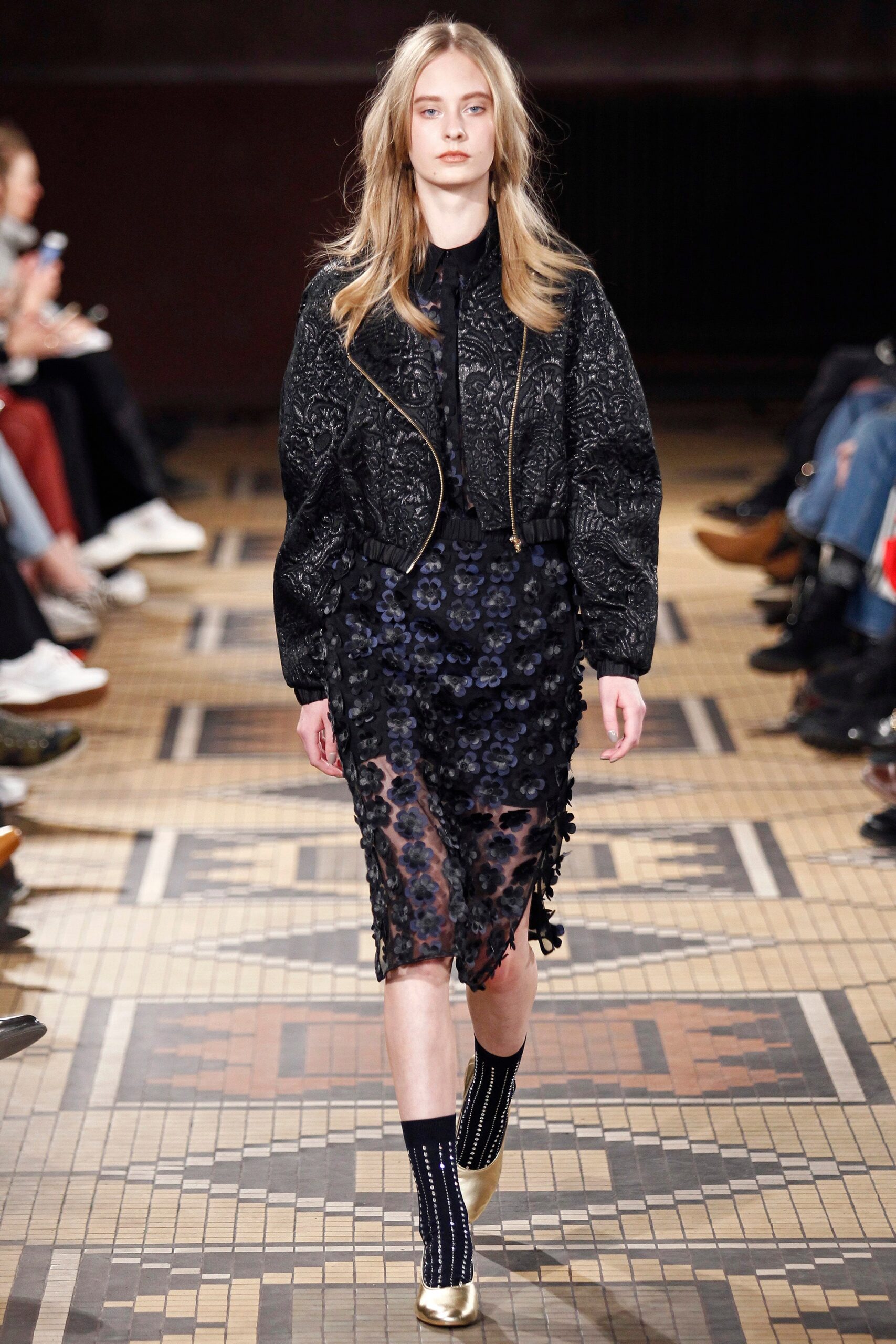 black lace long-sleeve collared relaxed embroidered jacket