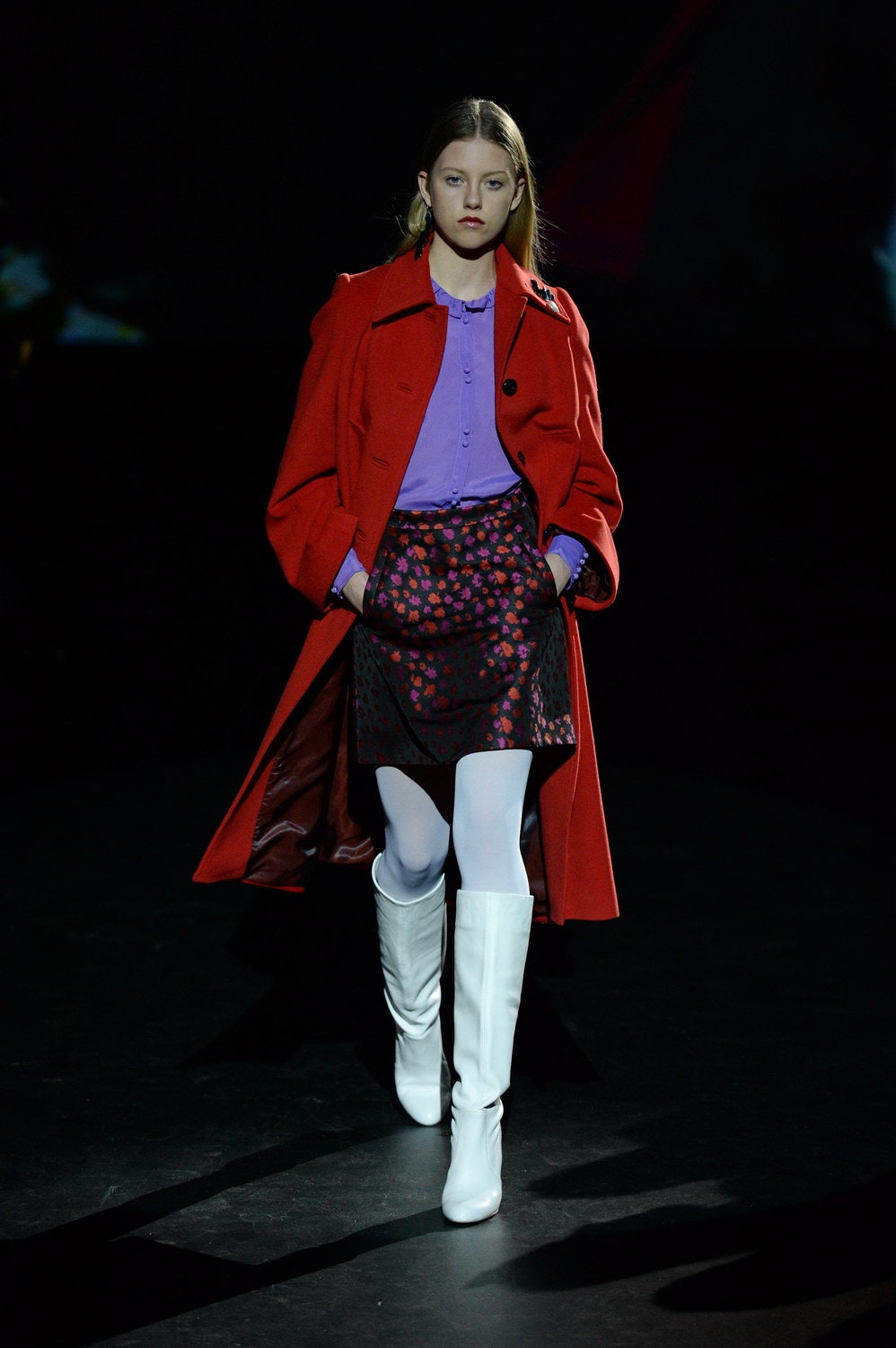 red long-sleeve collared fitted buttoned coat