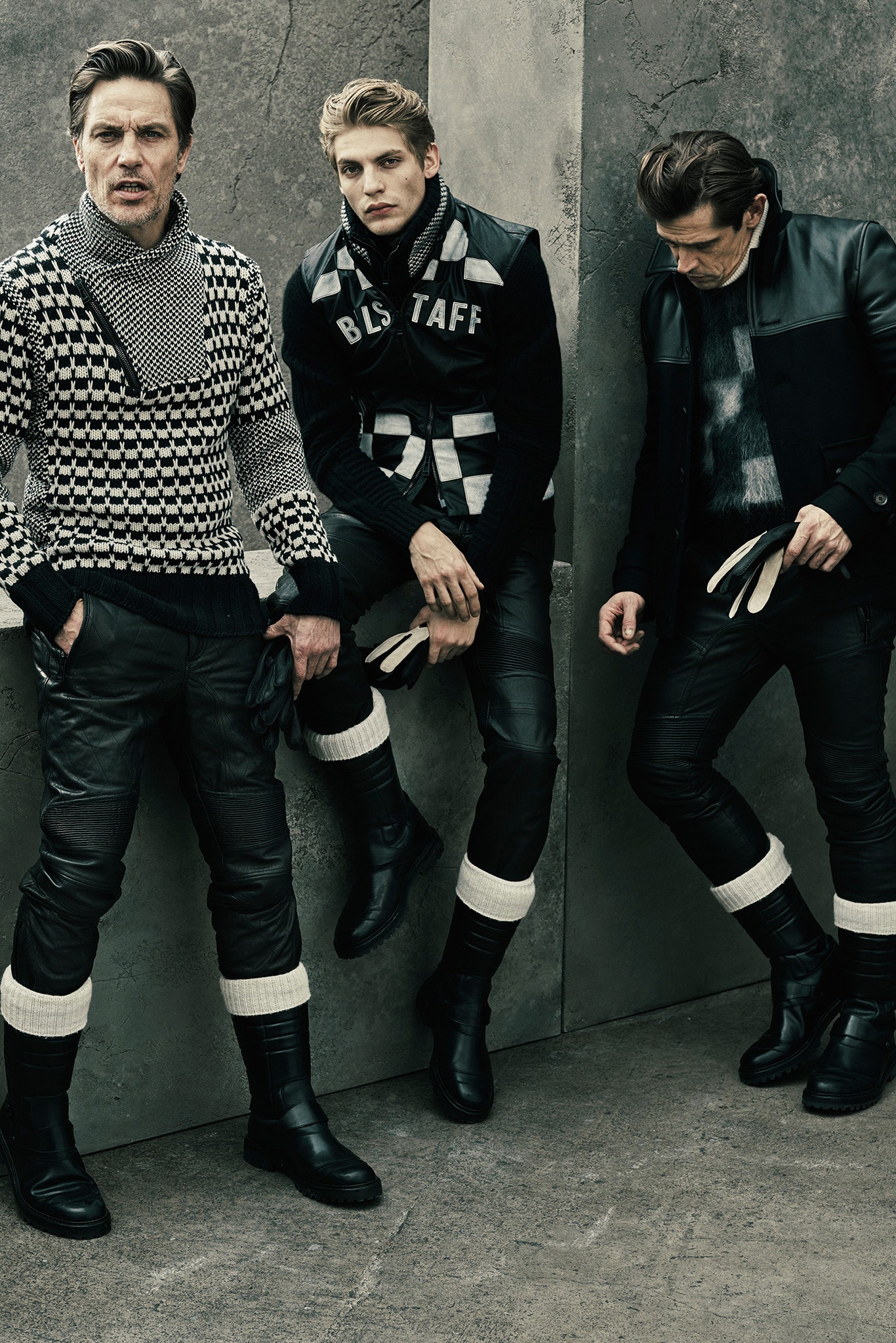 black leather color-blocked gloves