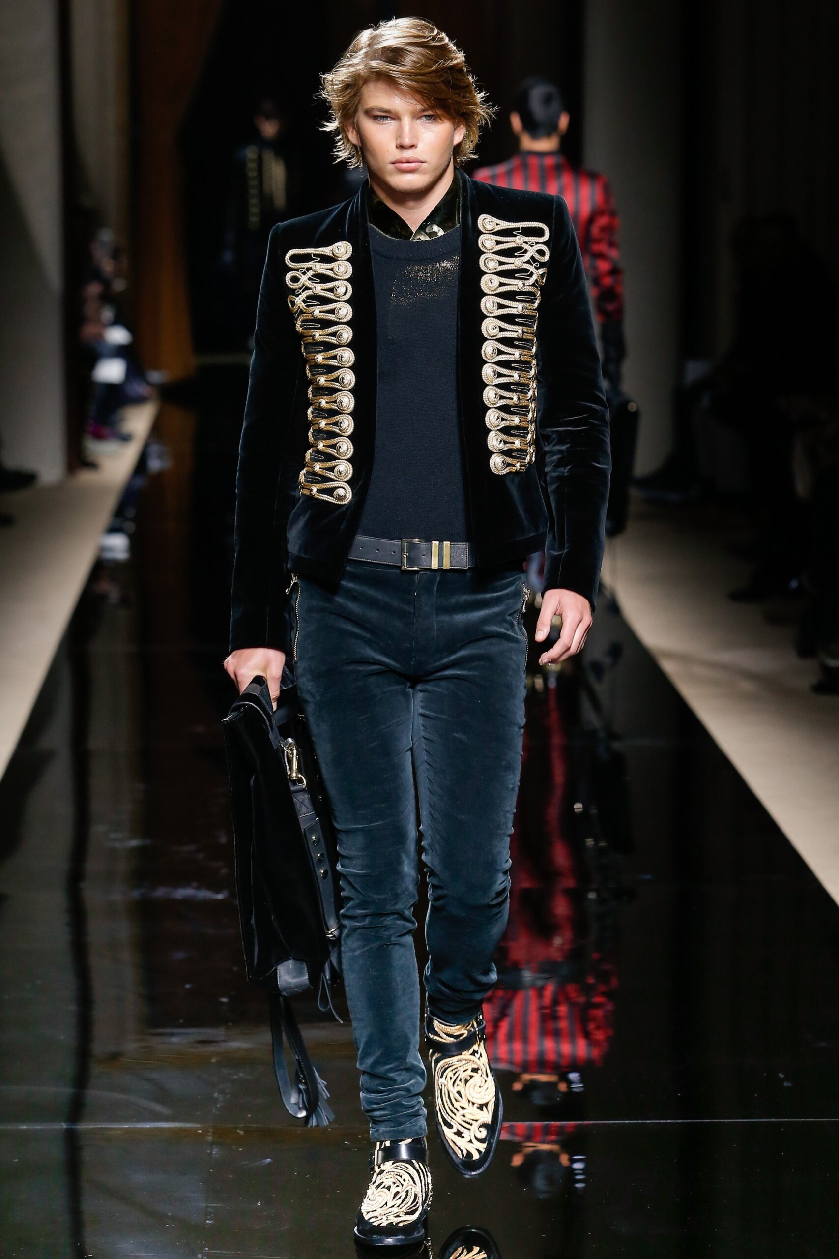 black velvet long-sleeve collared fitted buttoned jacket
