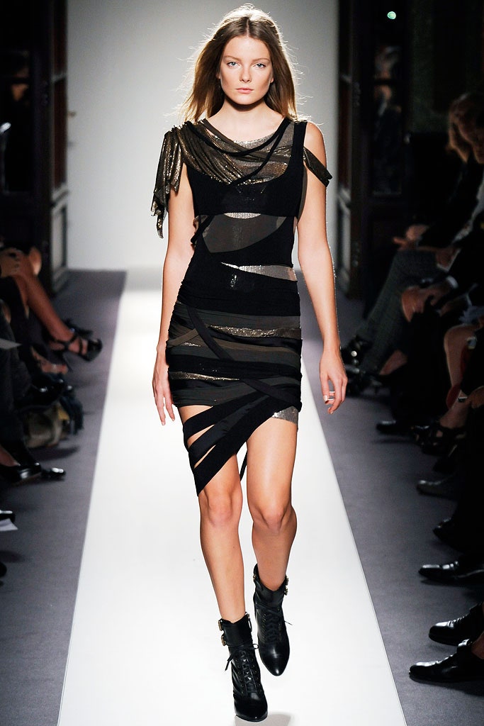 black and gold fitted dress
