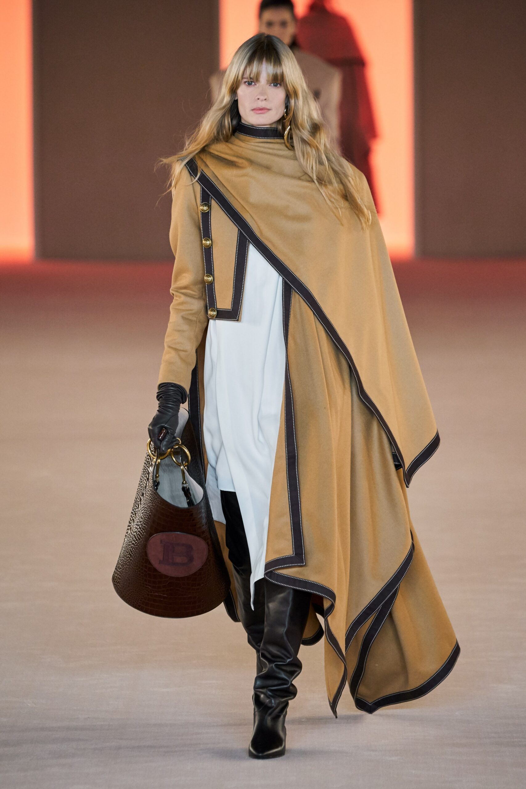 brown wool long-sleeve relaxed layered cape