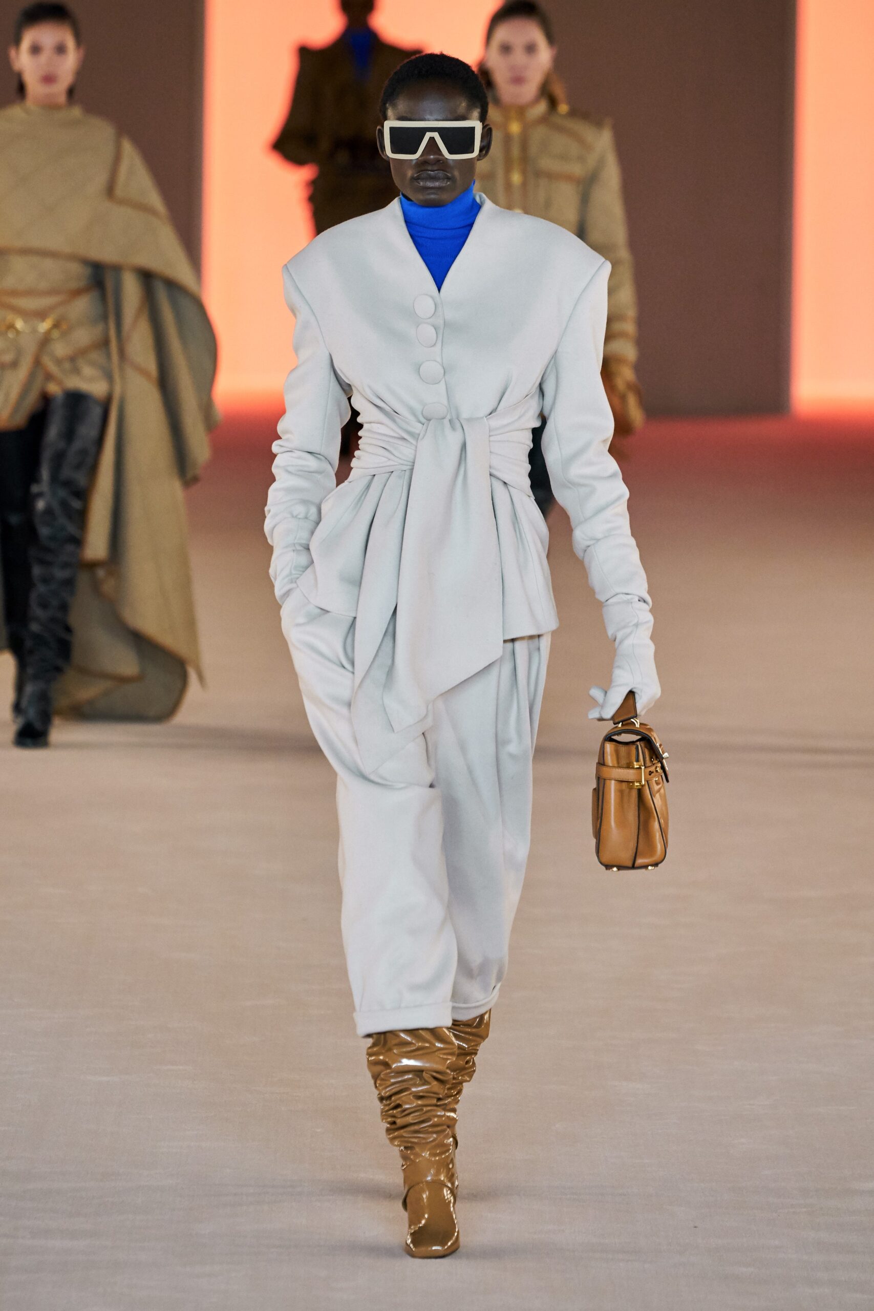 white cotton long-sleeve collared fitted buttoned draped jacket