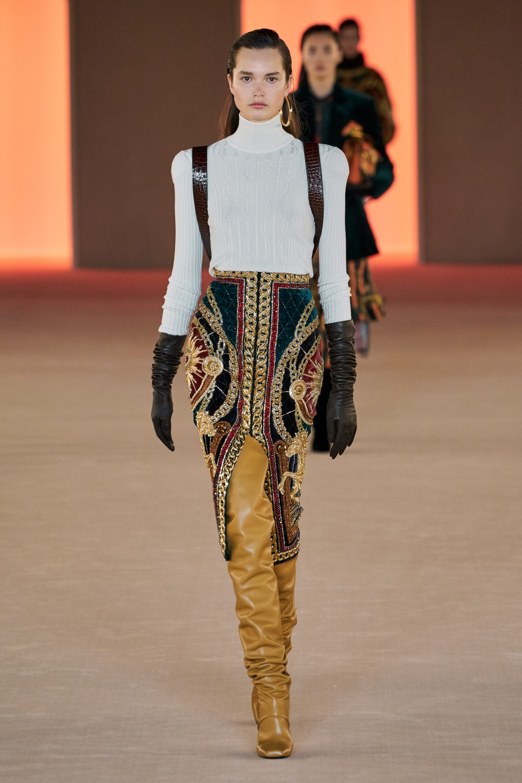 multi silk fitted embroidered pencil skirt